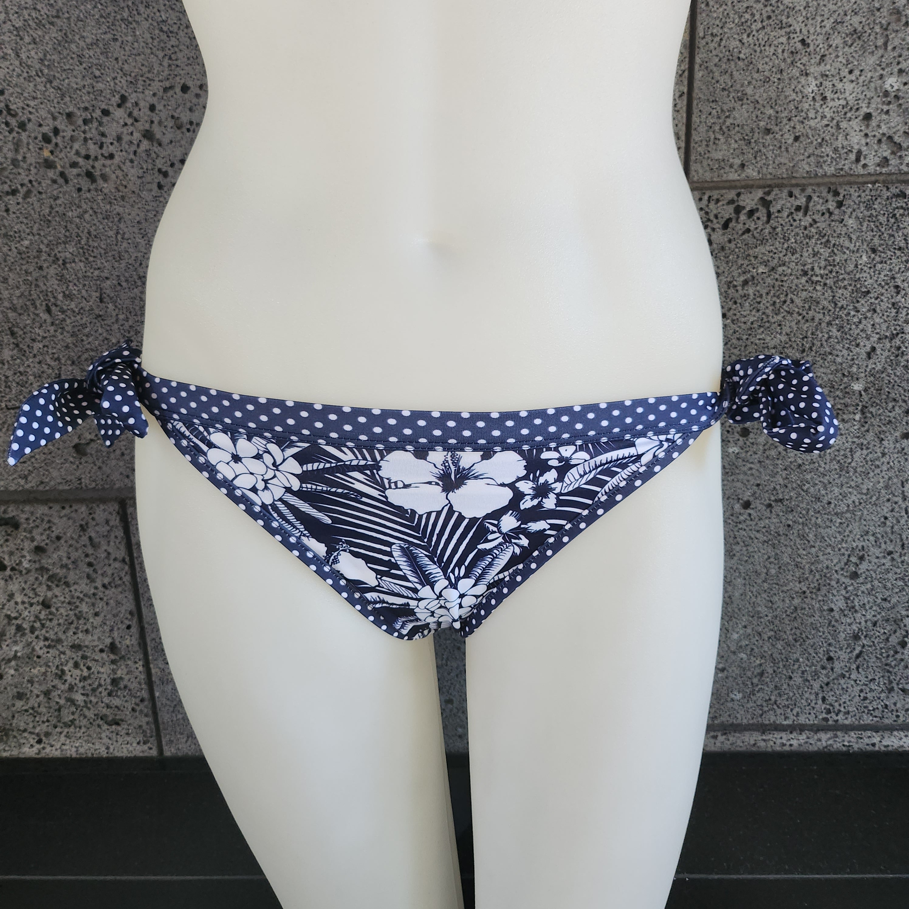 Loco Boutique Silence Reversible Banded Waist