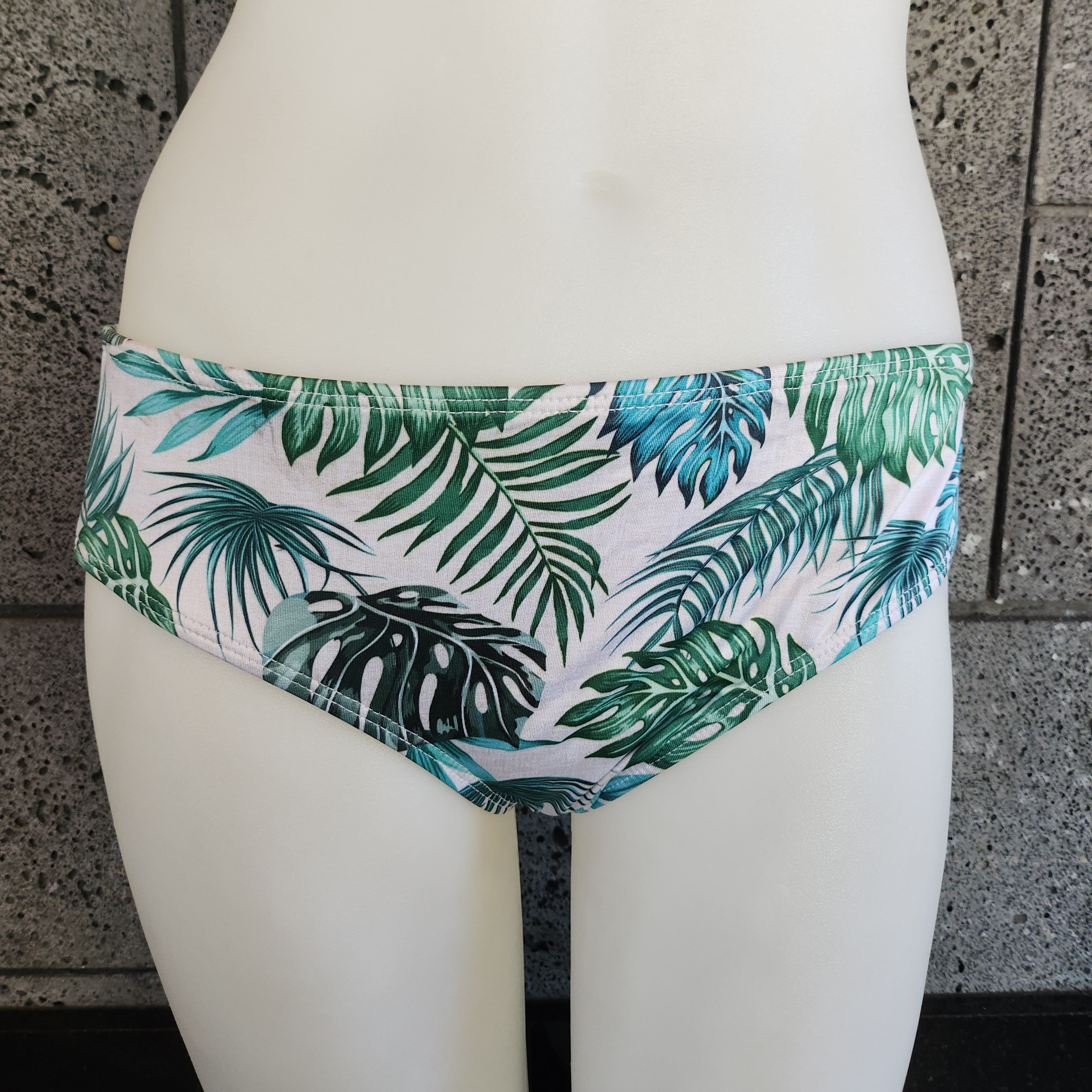 Loco Boutique Palm Leaves 3-inch Sides