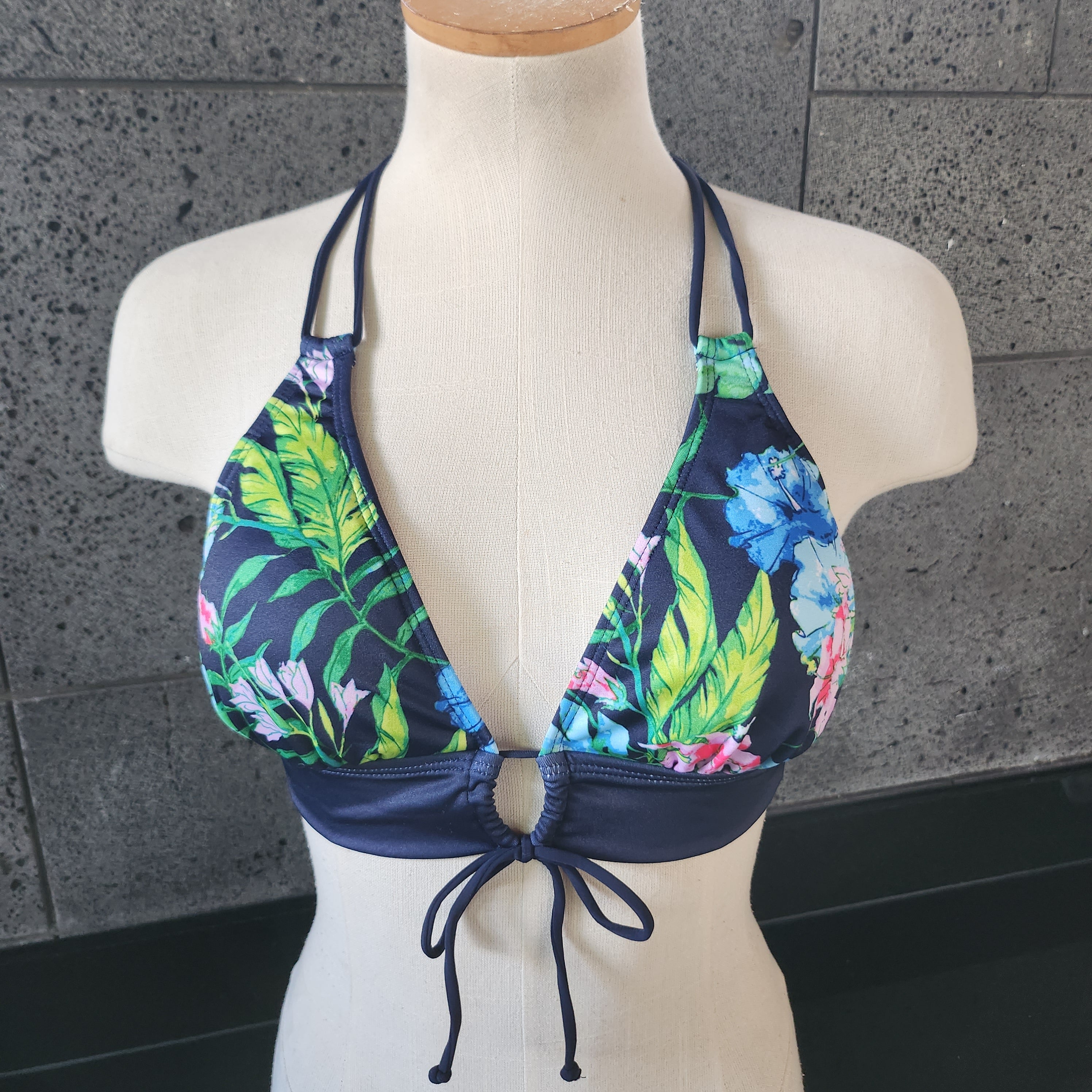 Loco Boutique Water Color Keyhole Front Banded Chest