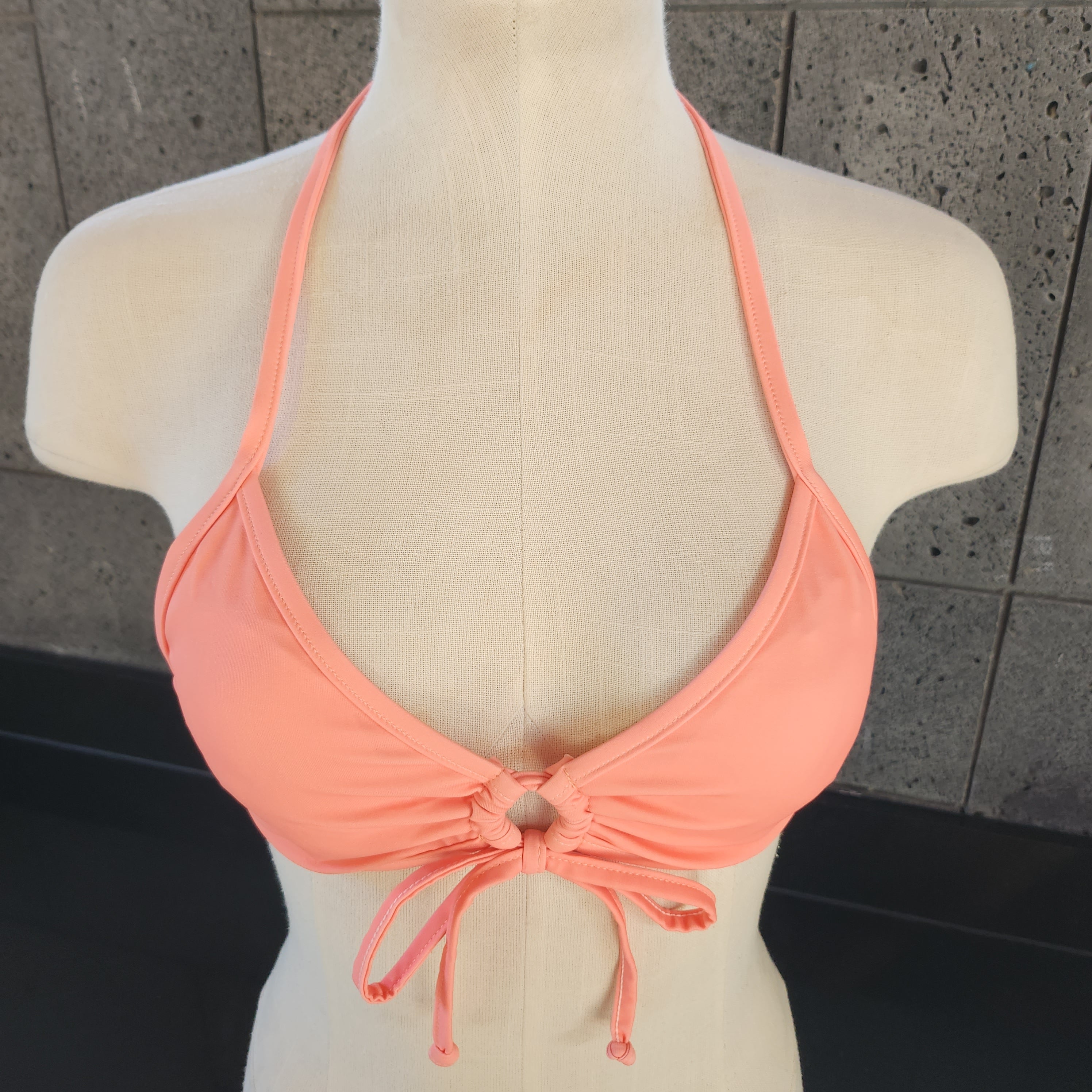 Loco Boutique Blank Keyhole Front Triangle