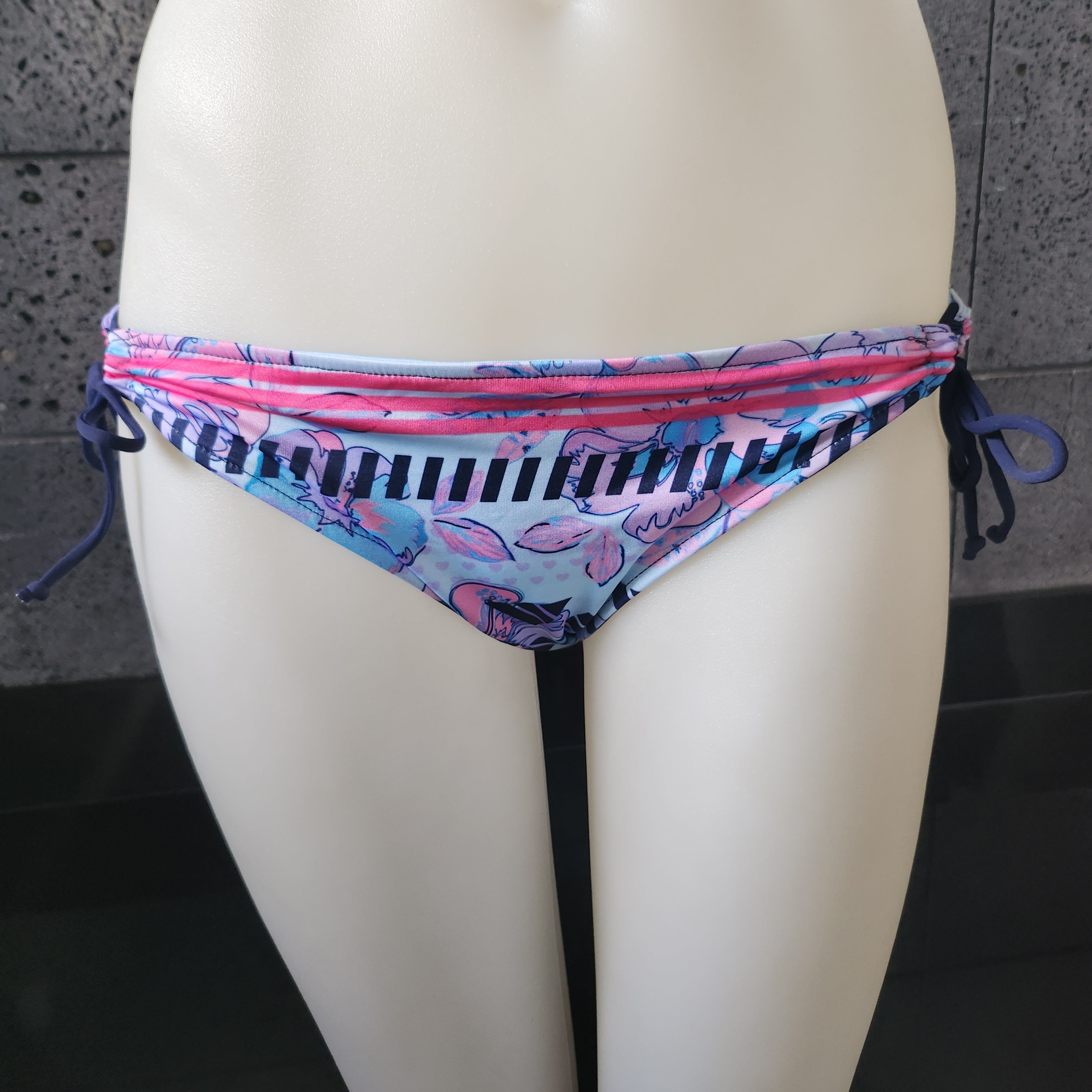 Loco Boutique Woman's Watercolor Hibis Reversible Keyhole Gather Bikini