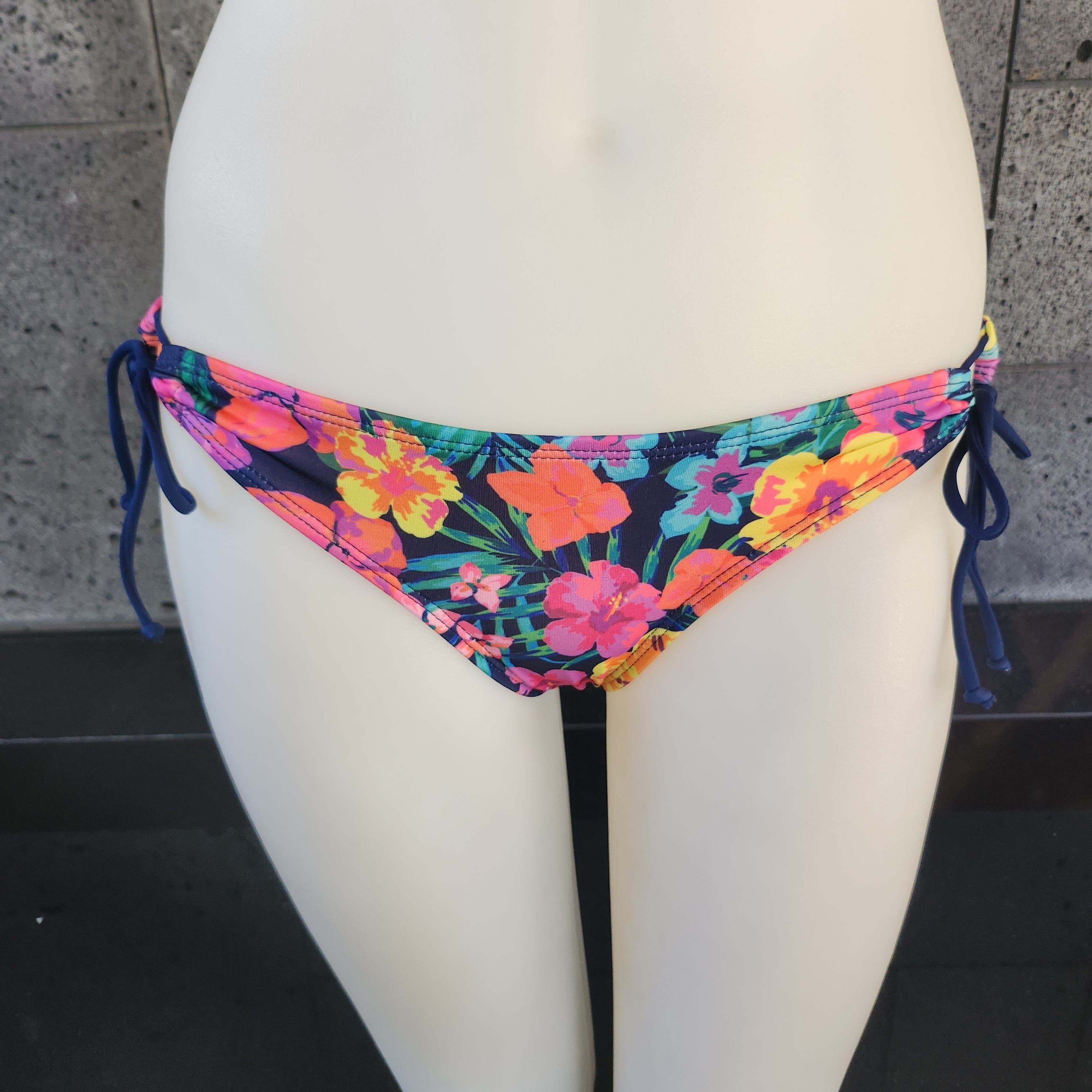 Loco Boutique Tropical Flower Keyhole Gathered