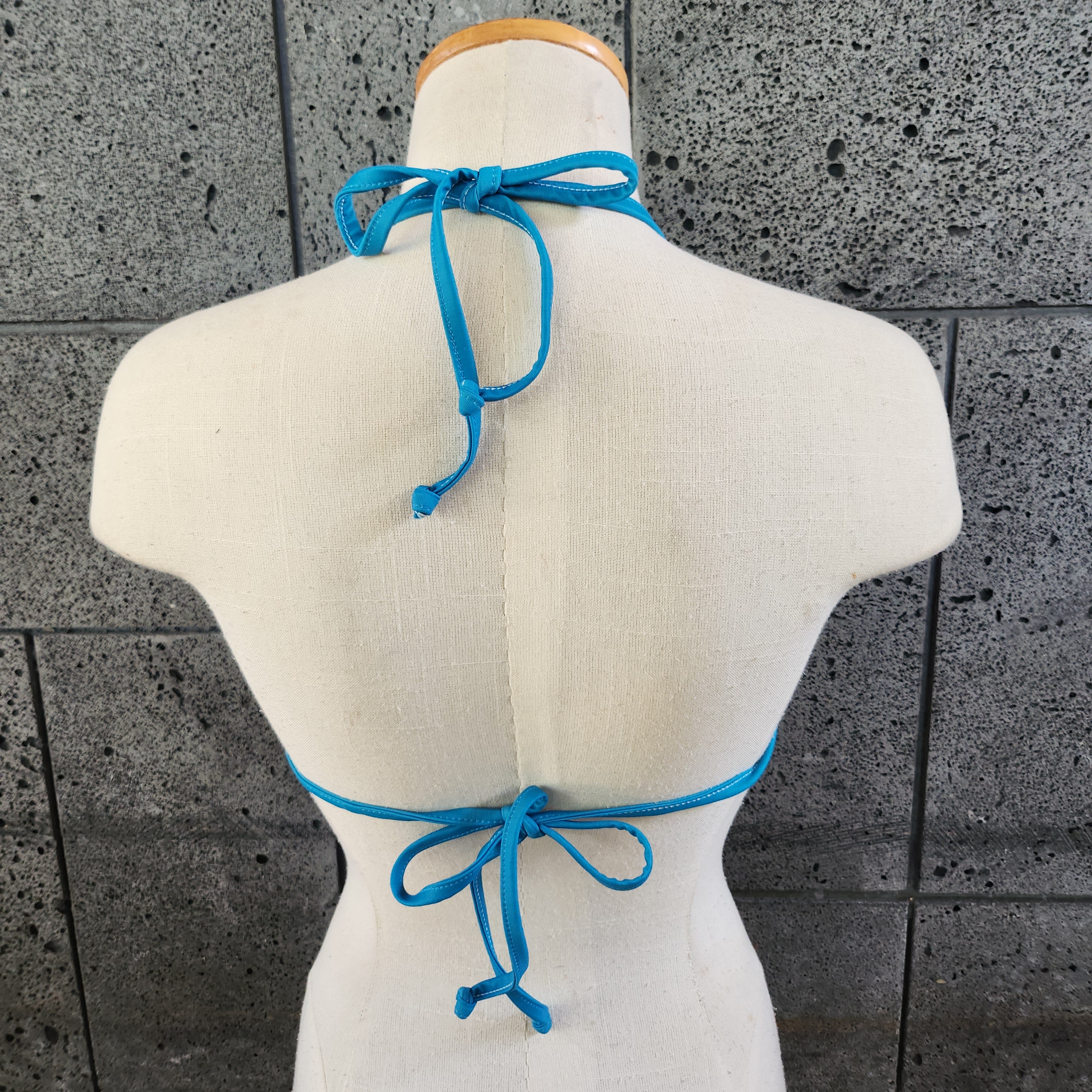 Loco Boutique Paisley 3-Tiered Ruffle Triangle