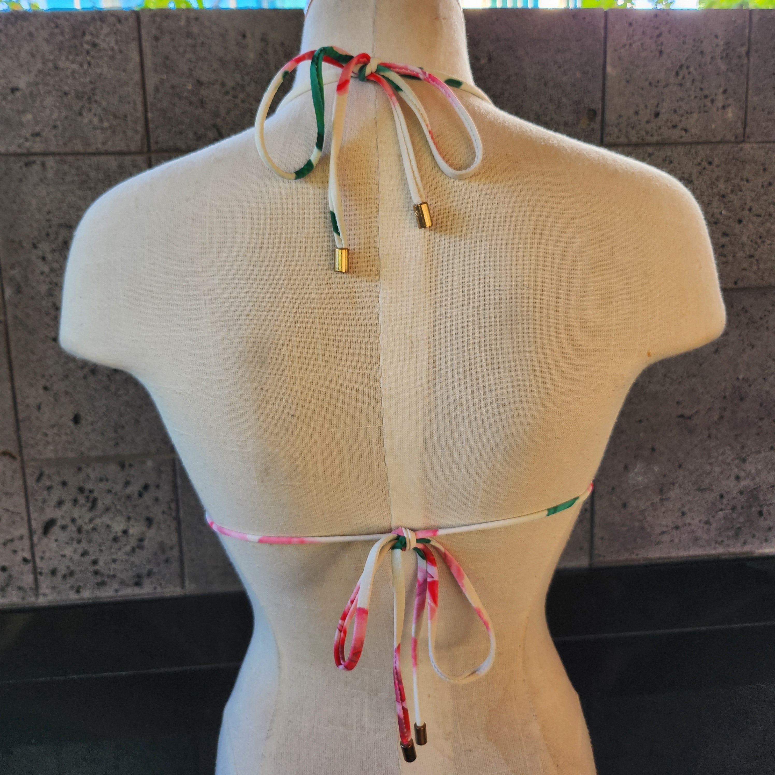 Loco Boutique Roses Ruched Sliding Triangle