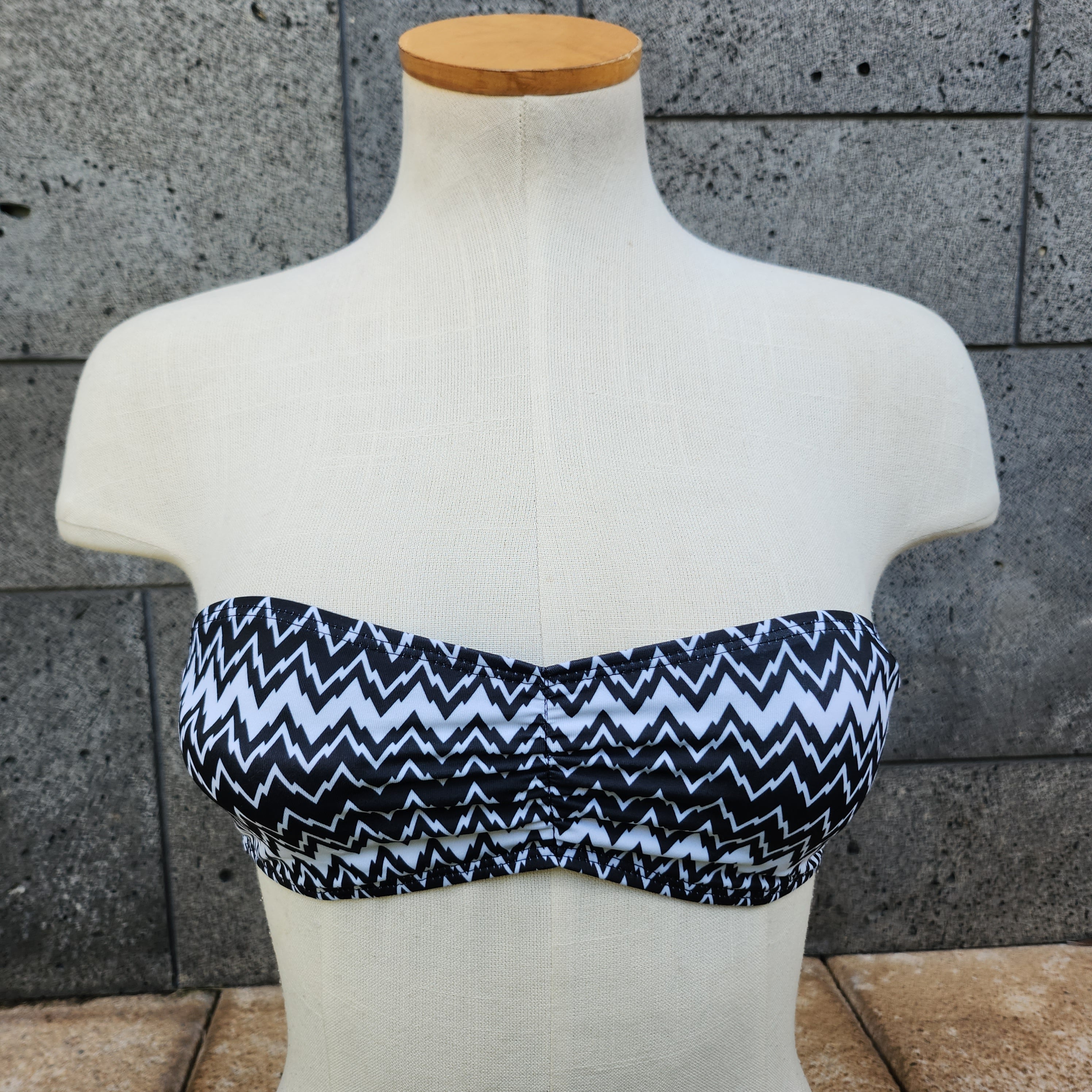 Loco Boutique Zig Zag Strappy Back Bandeau