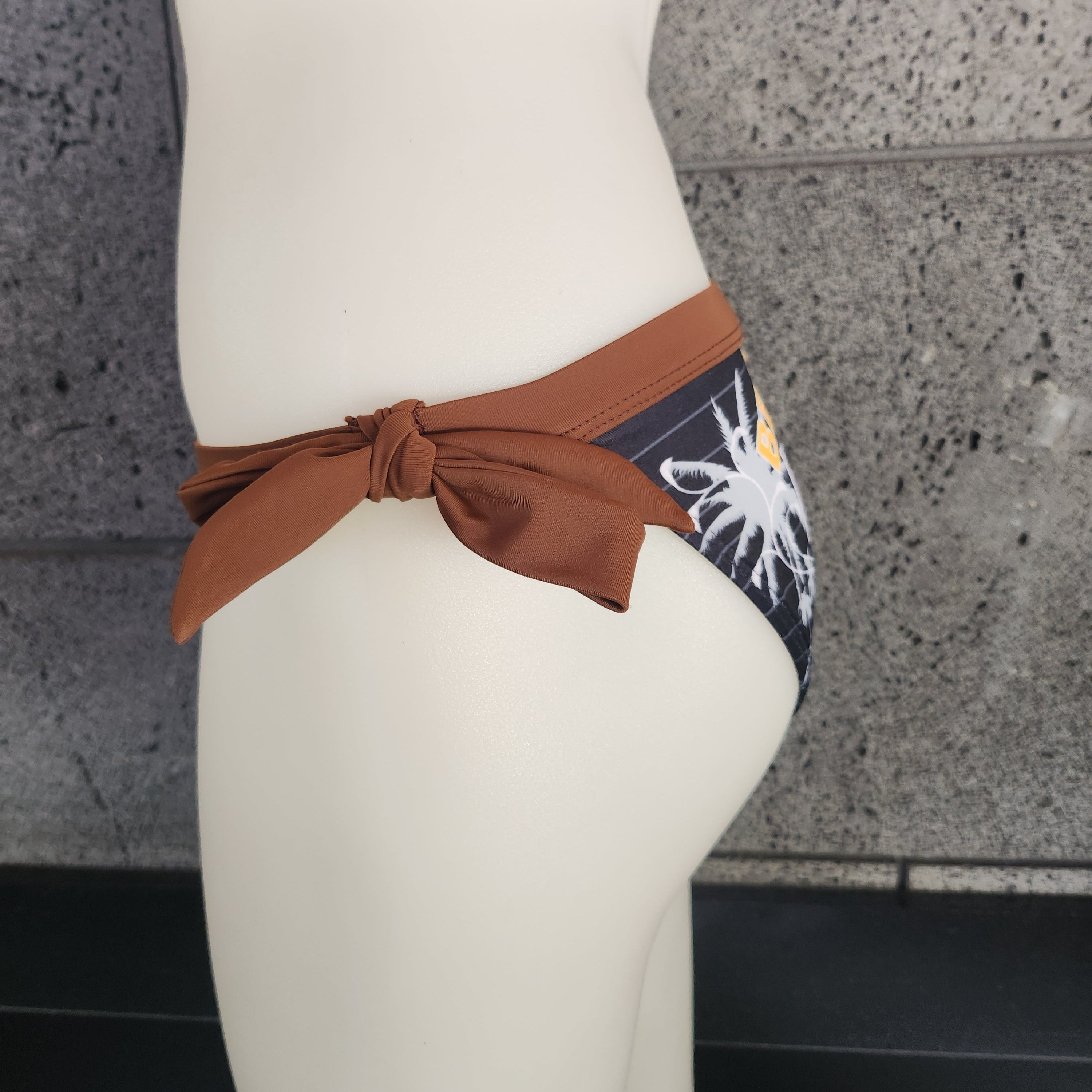 Loco Boutique Beach Club Removable Ribbons