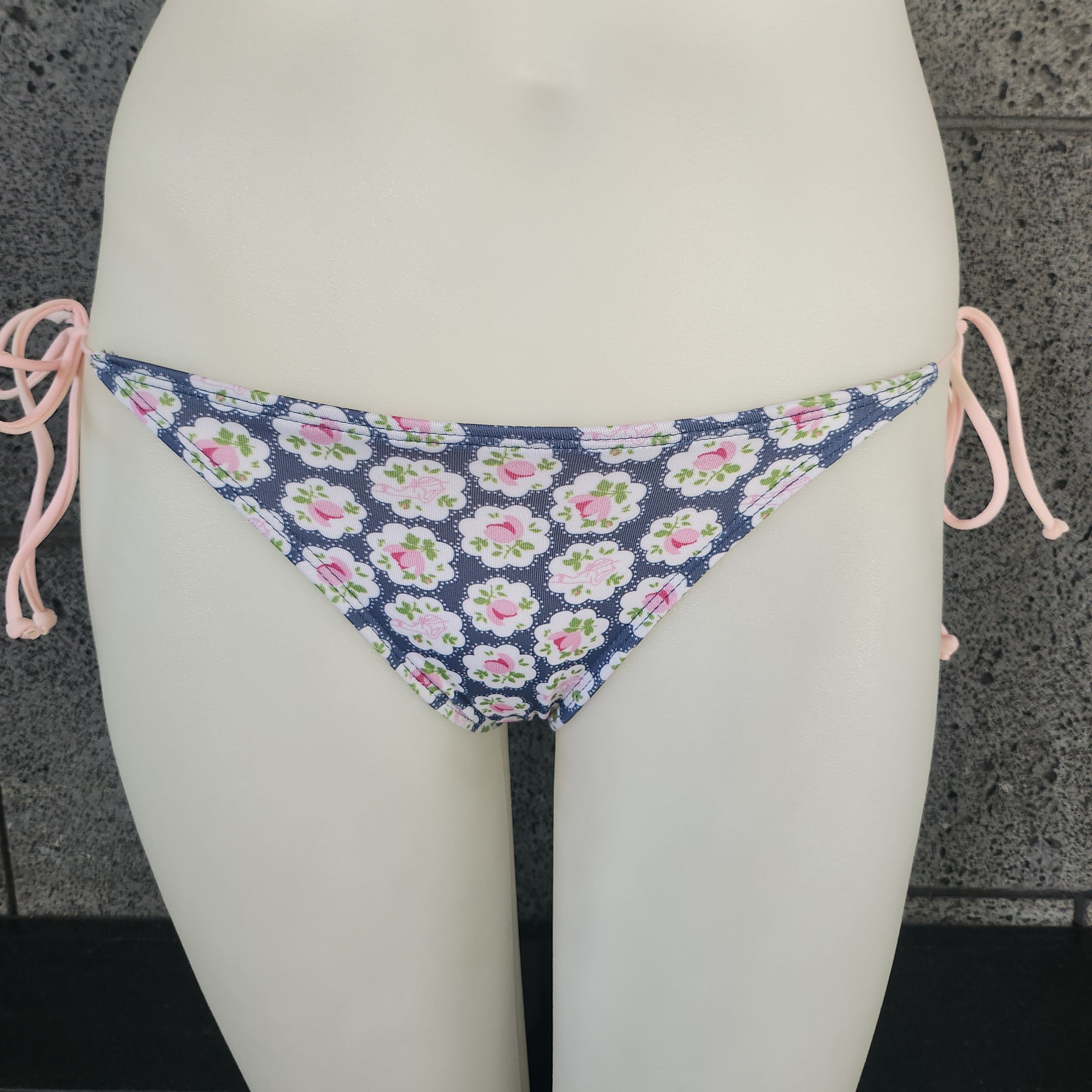 Loco Boutique Chine Side Ties