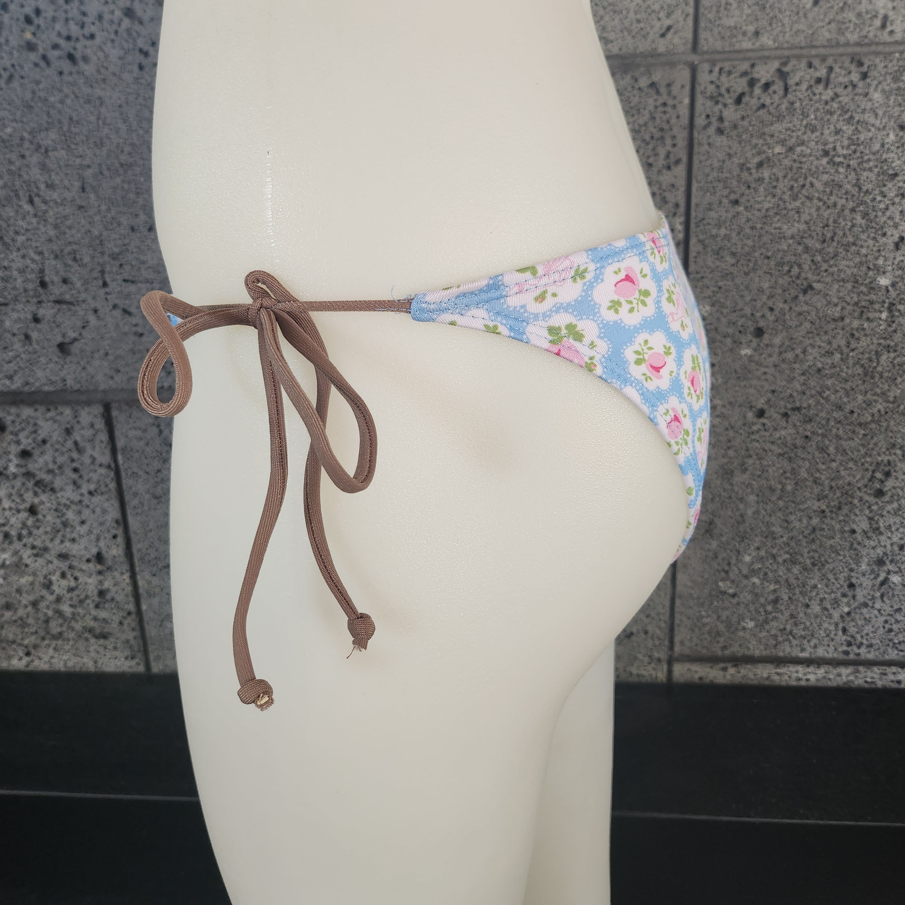 Loco Boutique Chine Side Ties