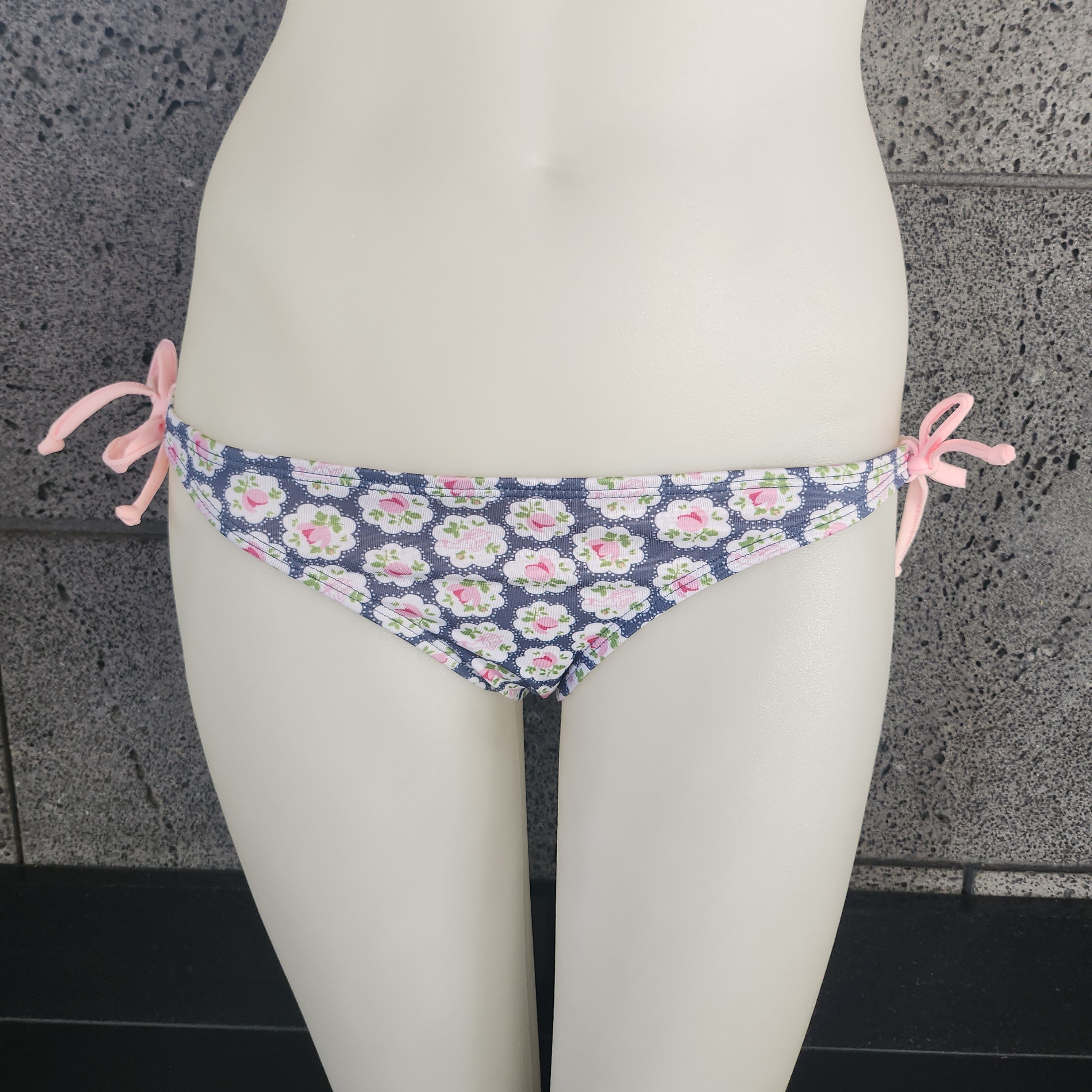 Loco Boutique Chine Elastic Finish