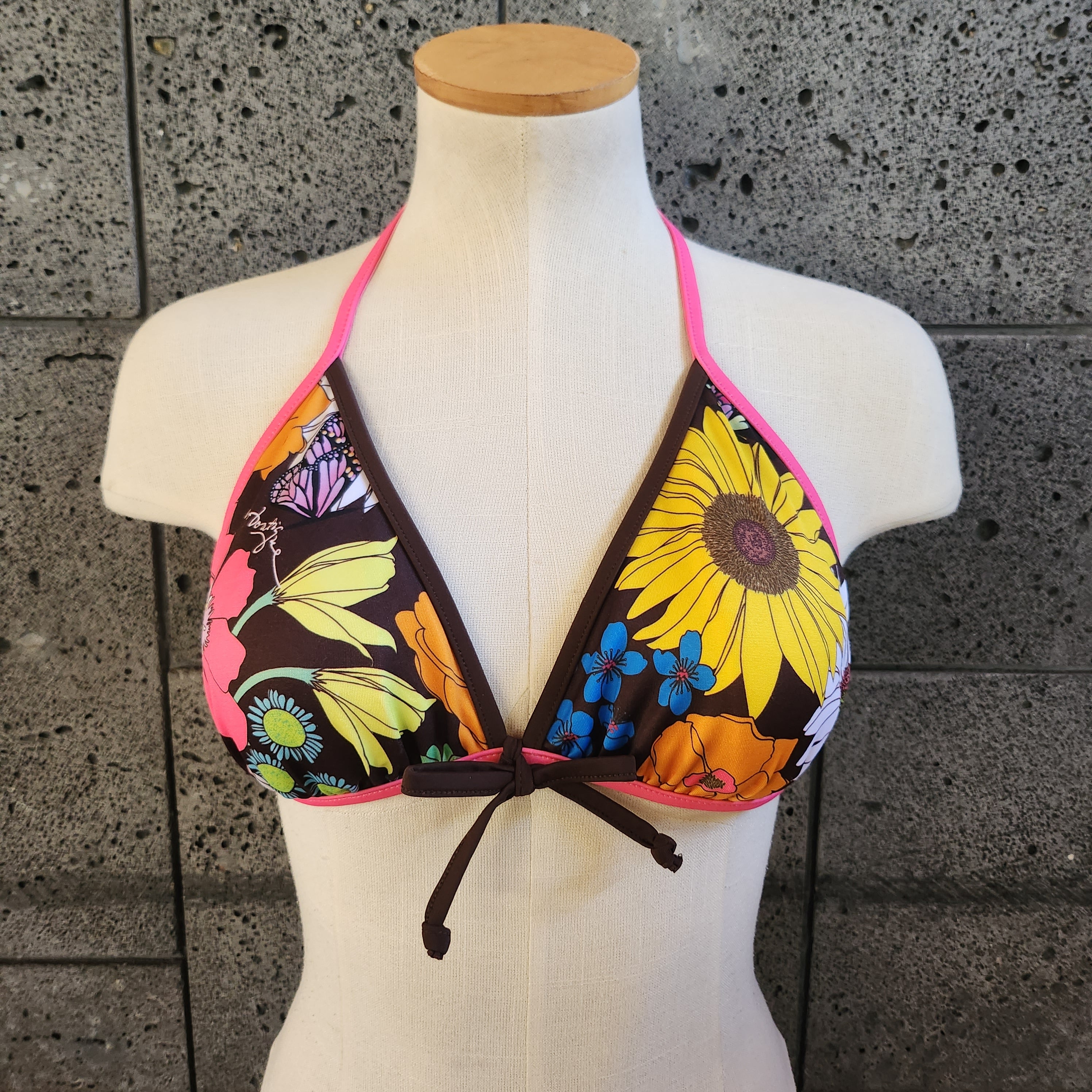 Loco Boutique FlowerNButterfly Reversible Triangle