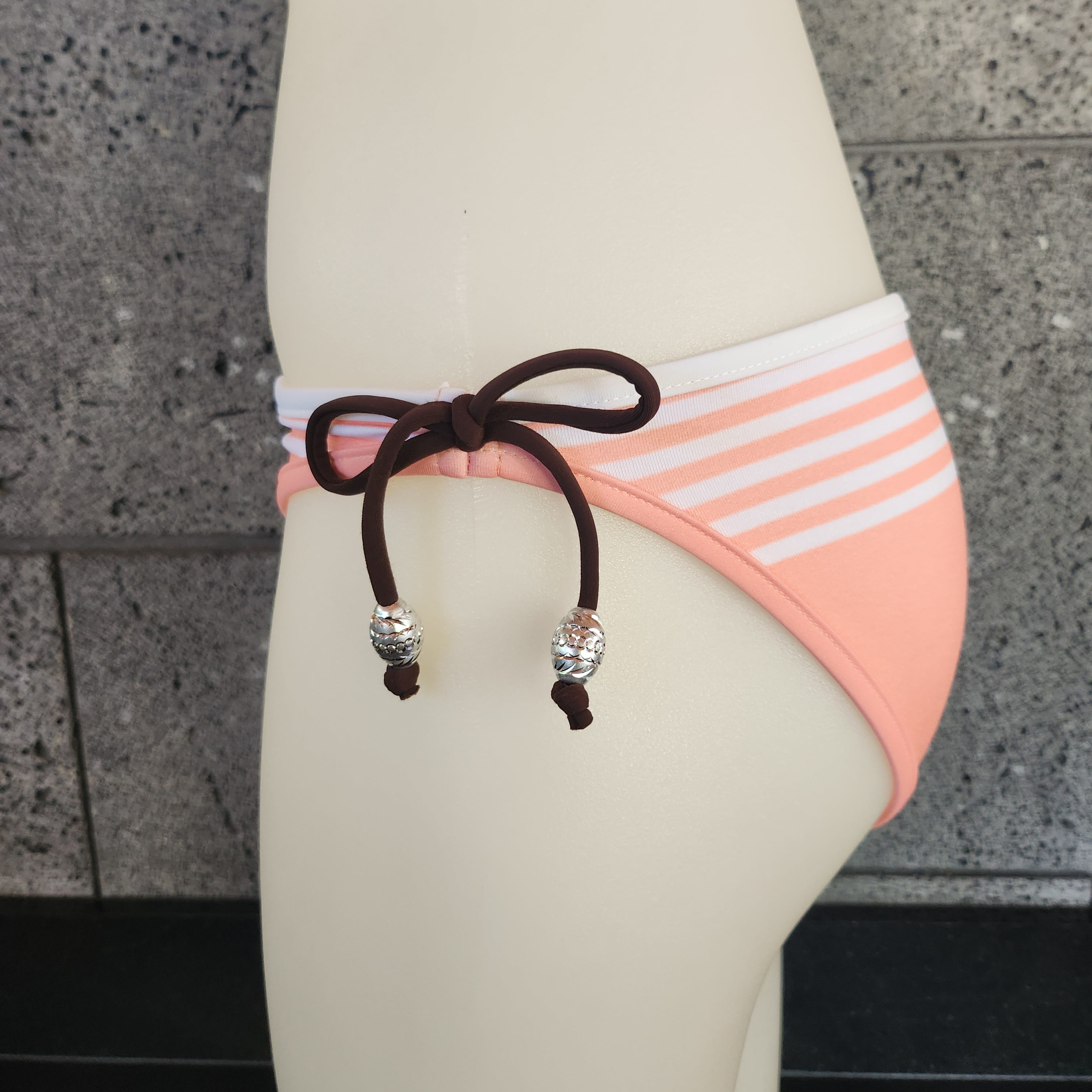 Loco Boutique Pale Removable Bows