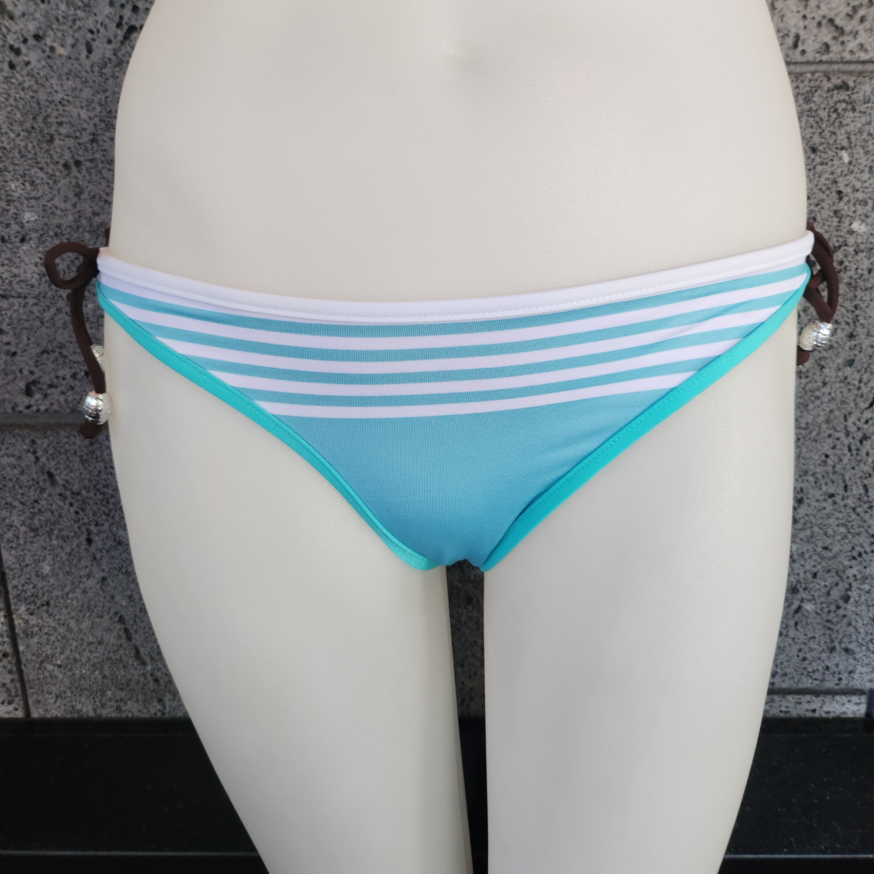 Loco Boutique Pale Removable Bows