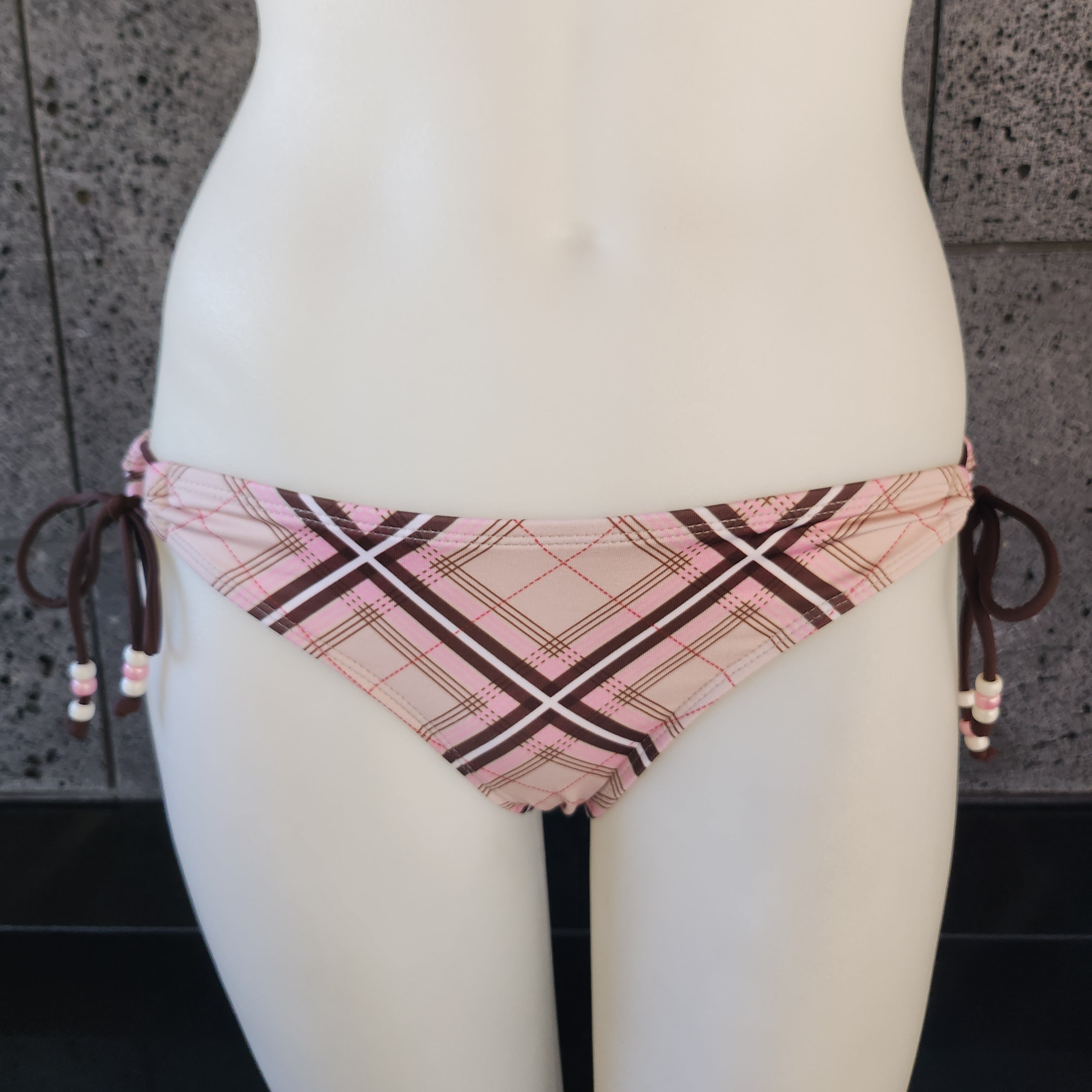 Loco Boutique Scotchy Keyhole Gather