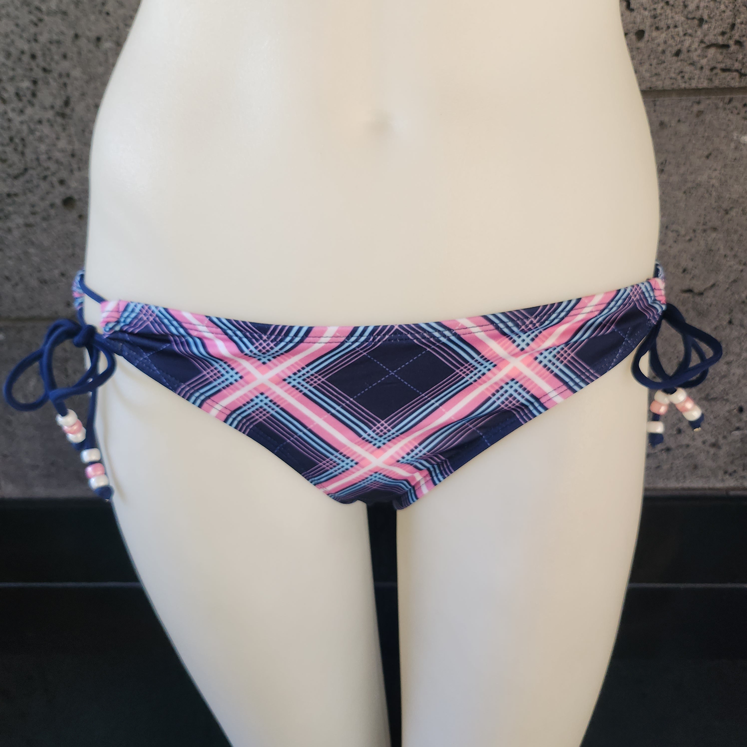 Loco Boutique Scotchy Keyhole Gather