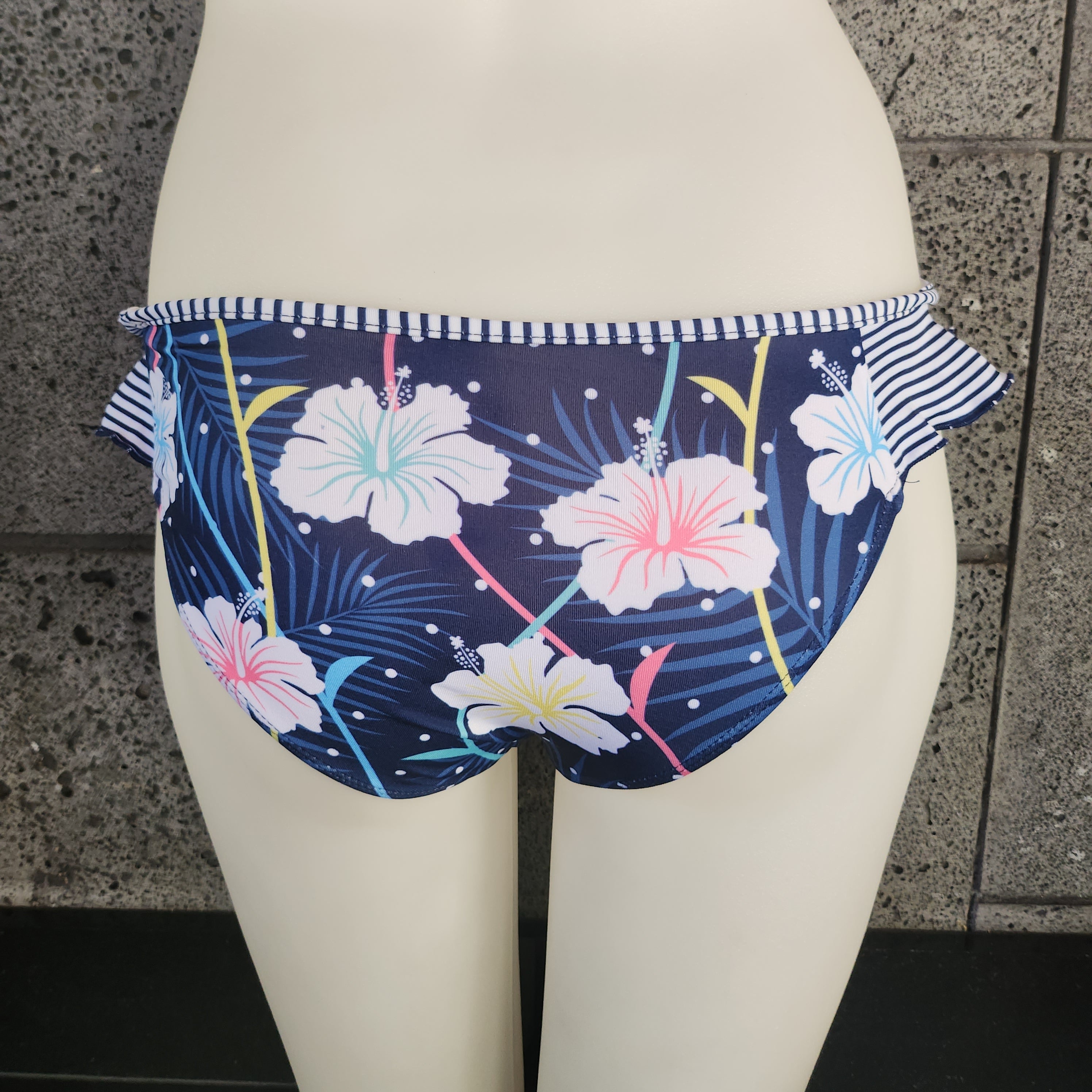 Loco Boutique Jump Side Ruffle