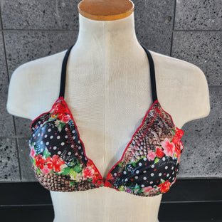 Loco Boutique Snake Ruffle Sliding Triangle