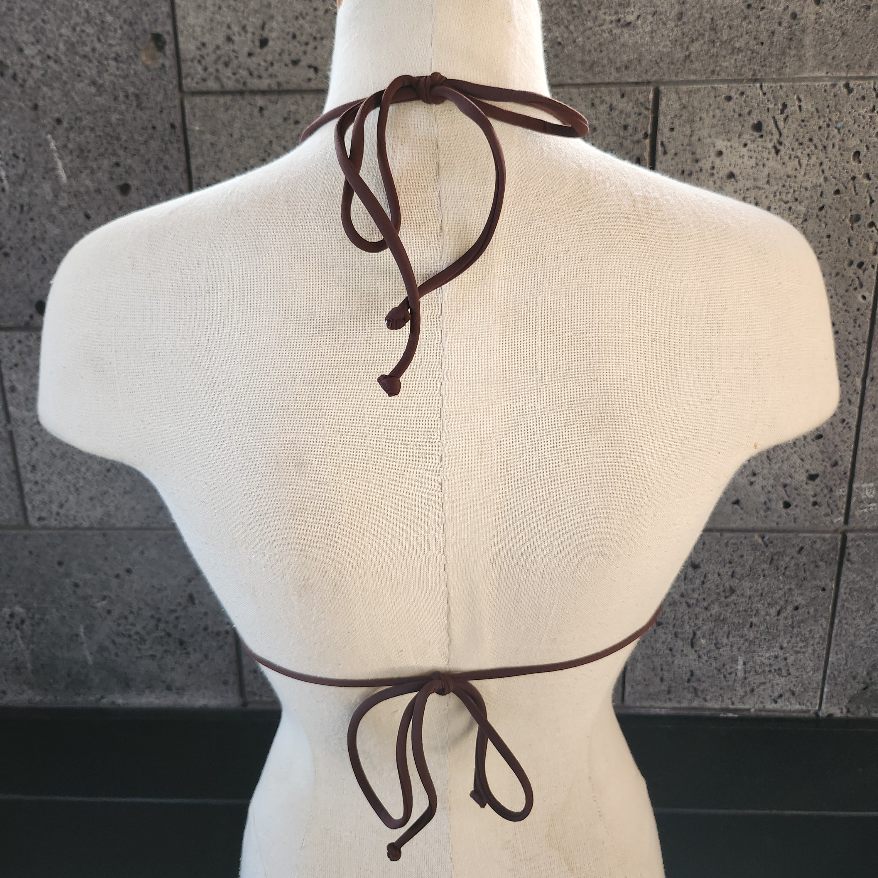 Loco Boutique Shell Sliding Triangle