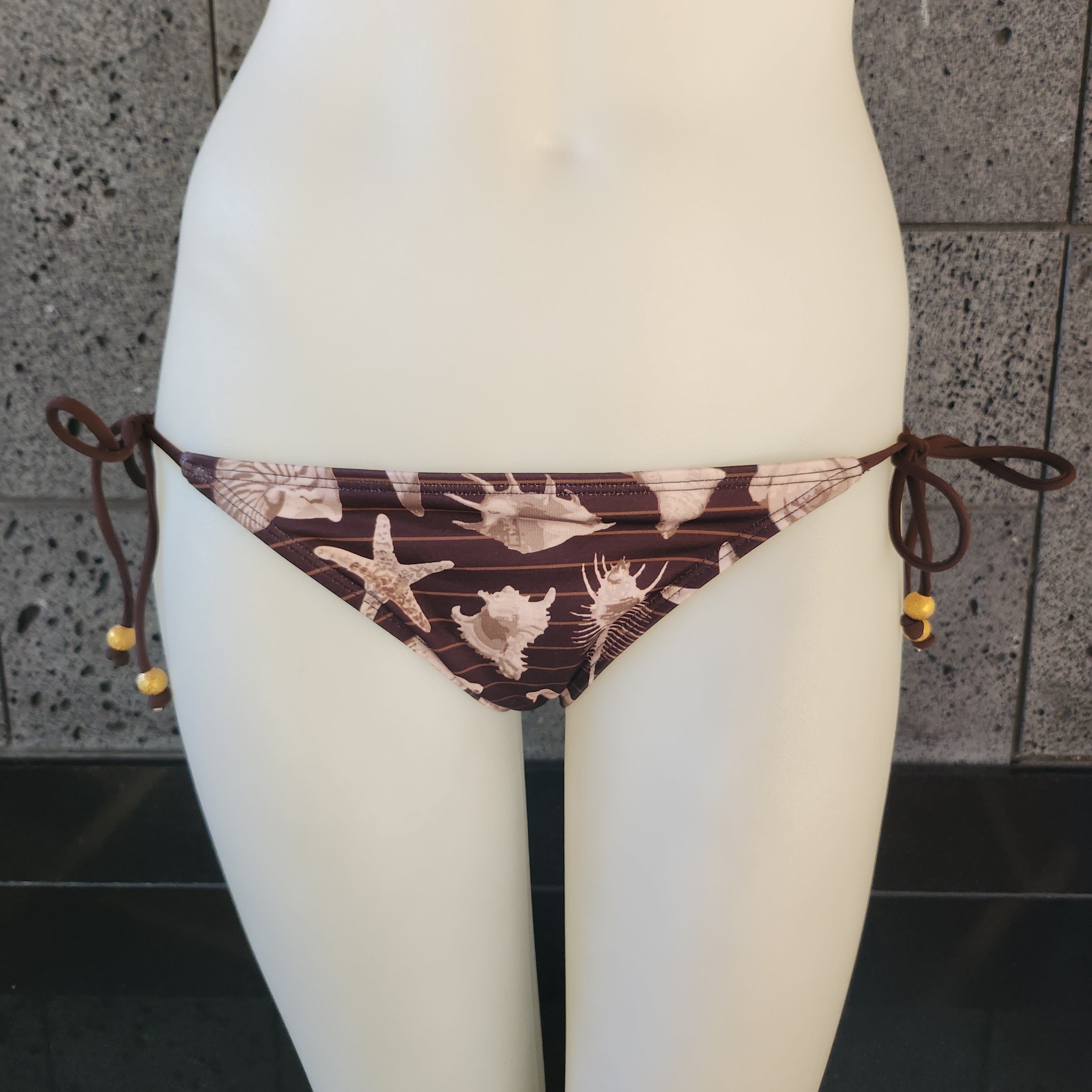 Loco Boutique Shell Side Ties