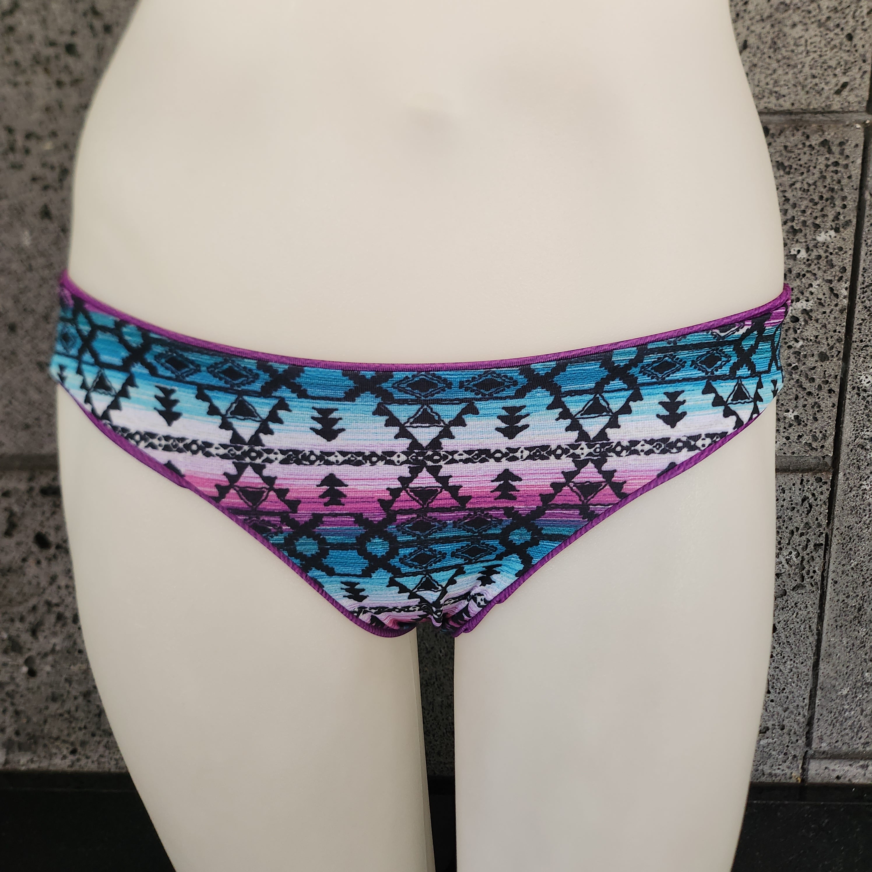 Loco Boutique Poncho Pipingless Bottom