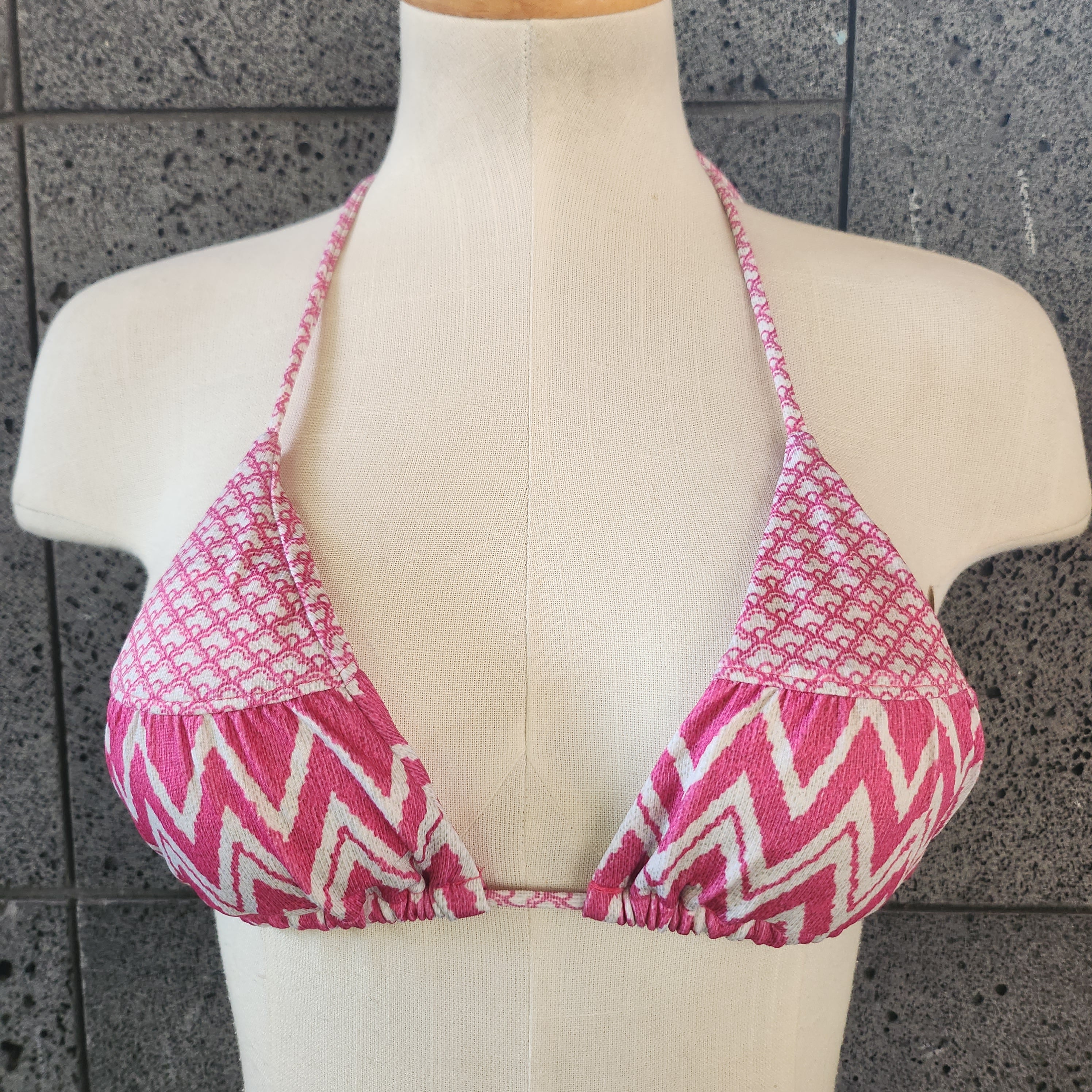 Loco Boutique Loco Zig Zag Gathered Sliding Triangle