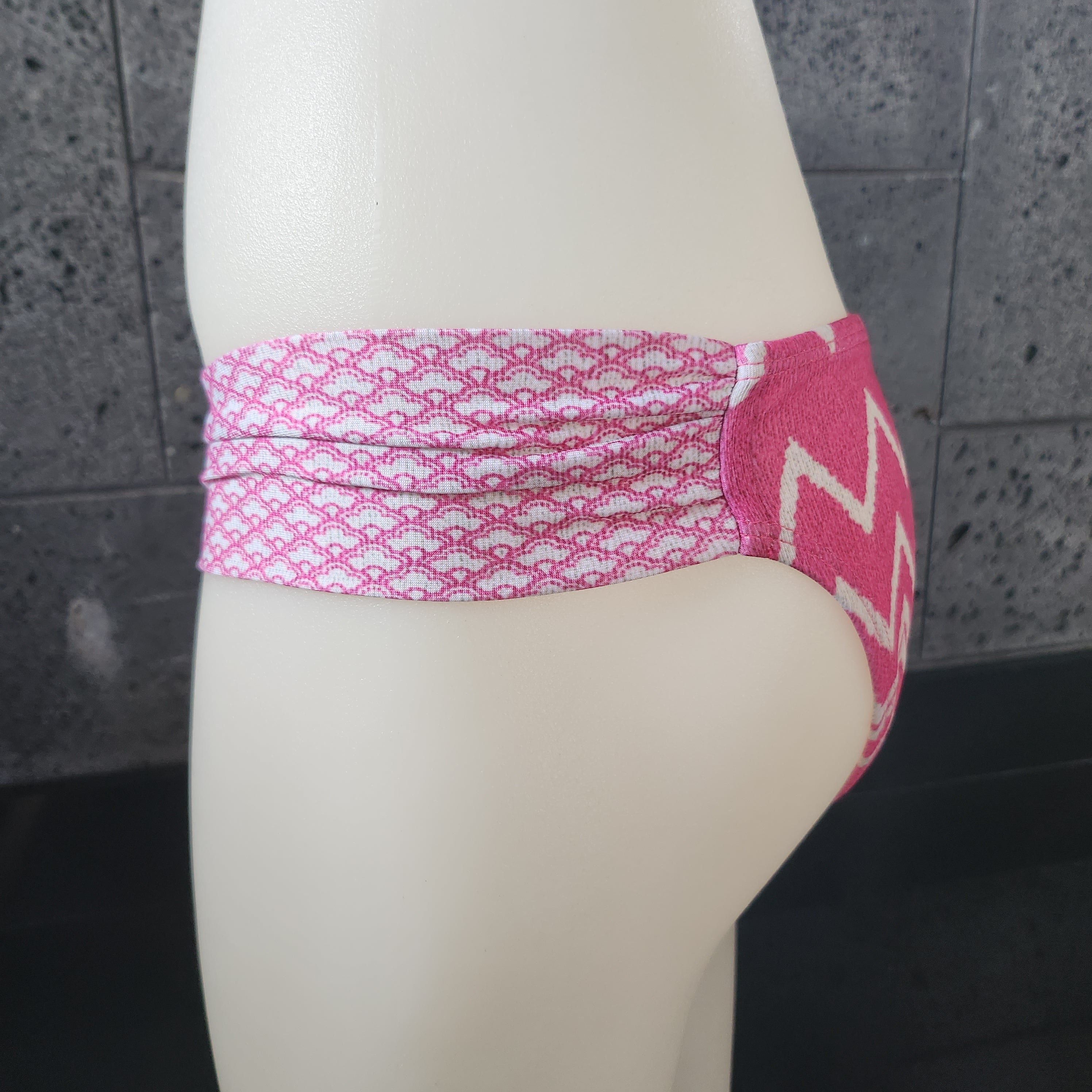 Loco Boutique Loco Zig Zag Banded Sides