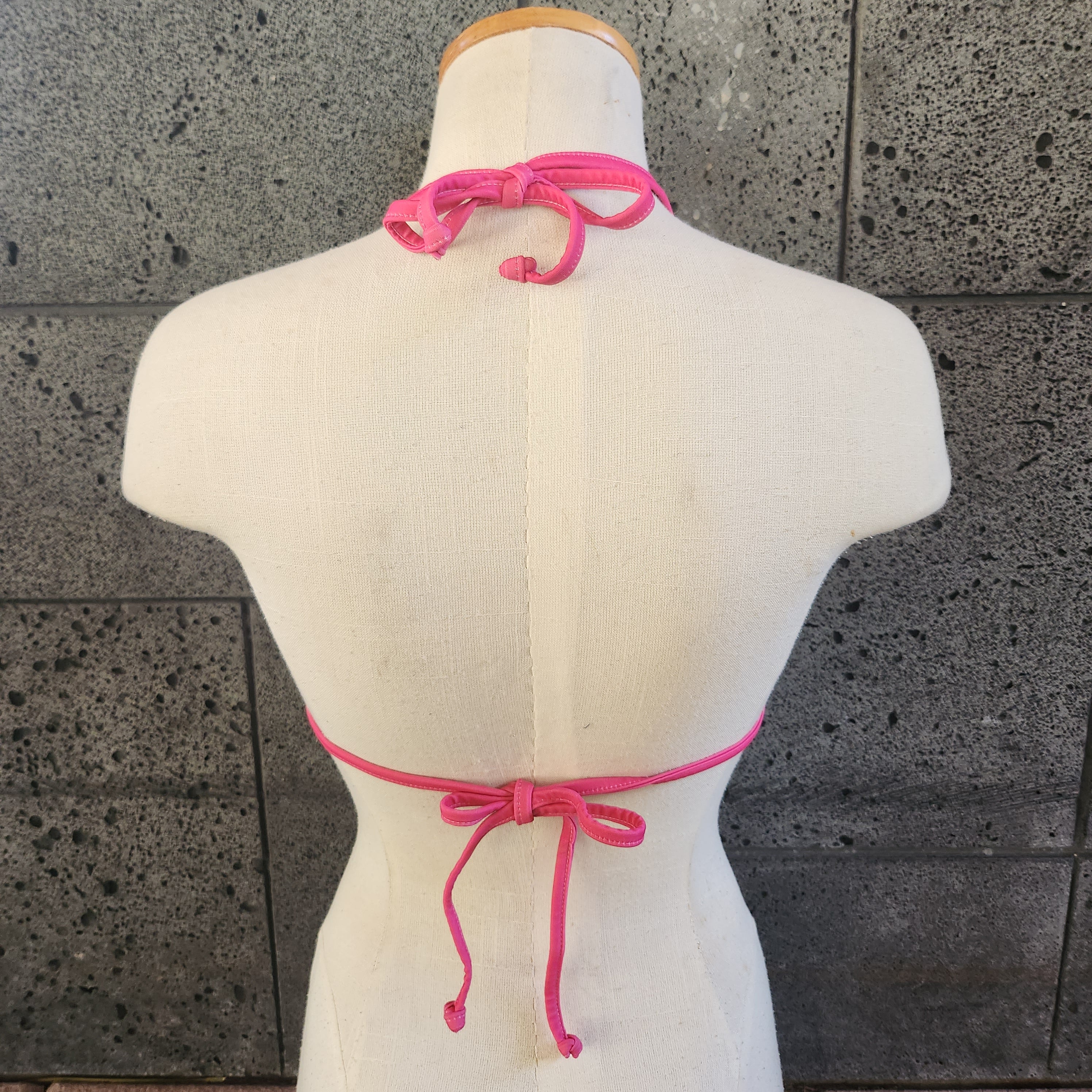 Loco Boutique Loco Paisley Ruffle Sliding Triangle