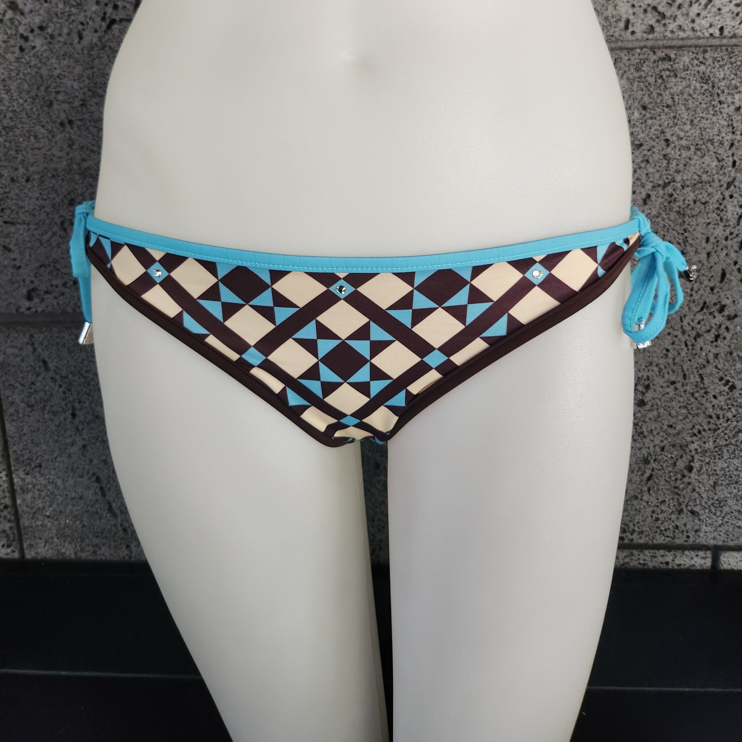 Loco Boutique Diagram Removable Bows