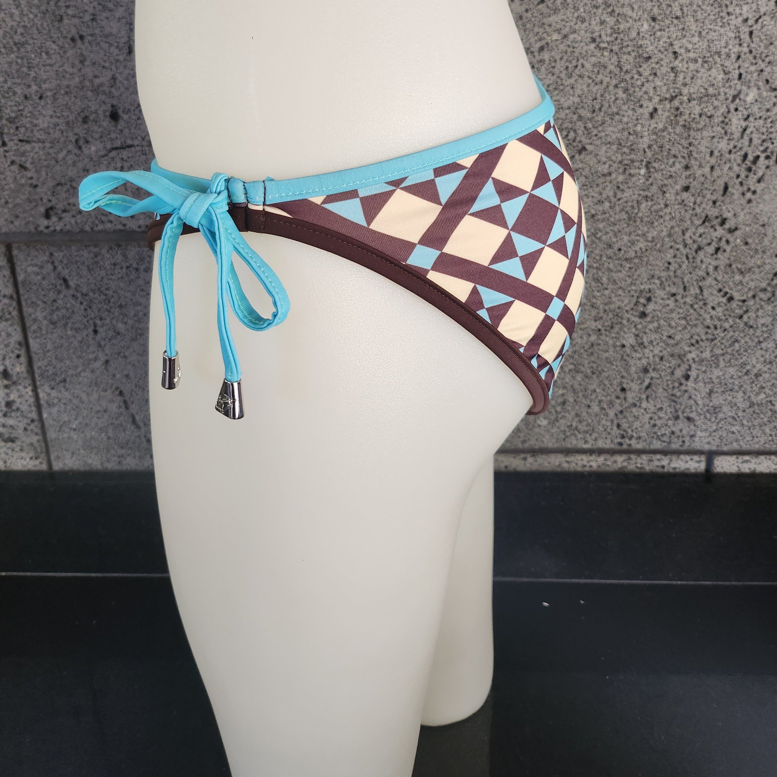 Loco Boutique Diagram Removable Bows