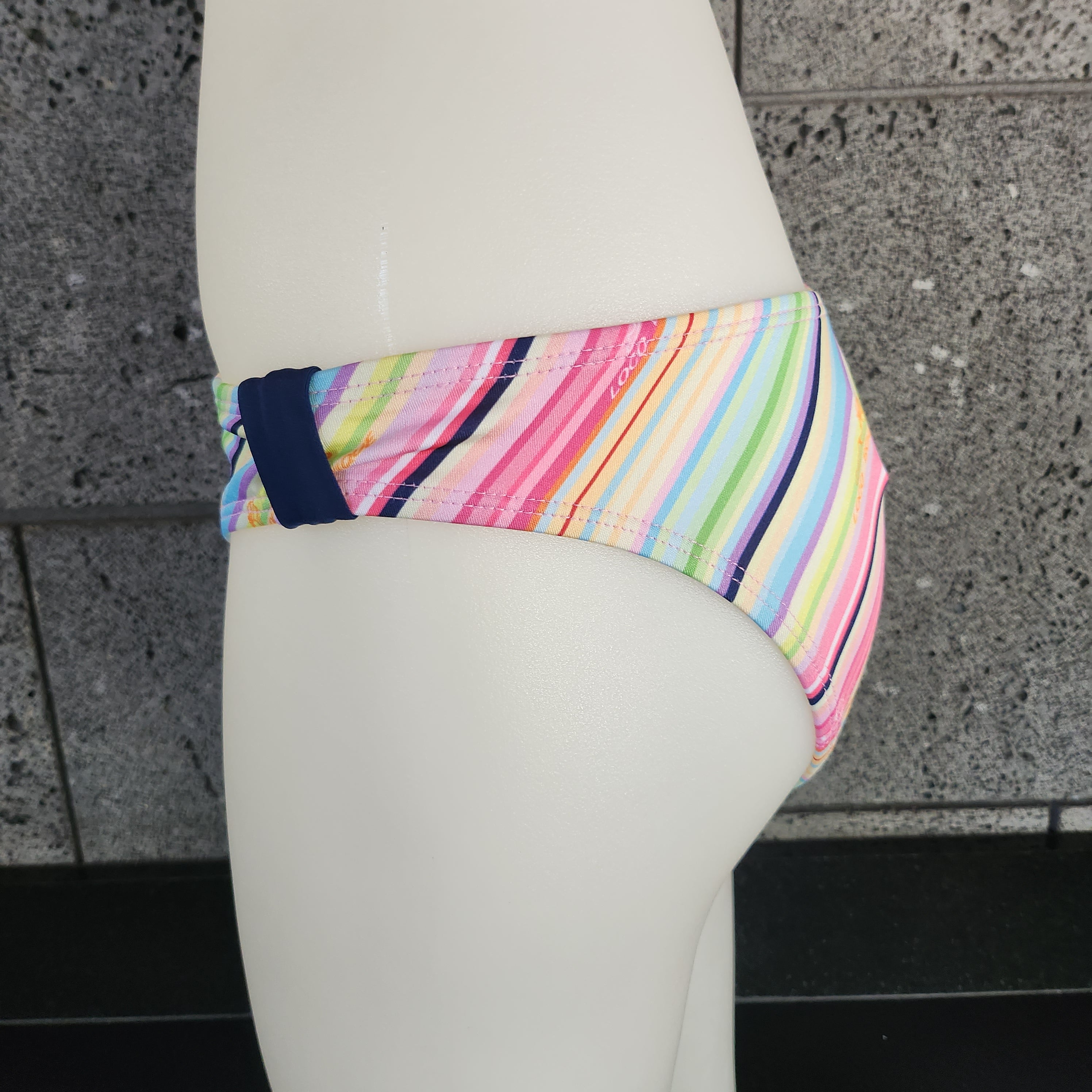 Loco Boutique Rainbow Tab Gather