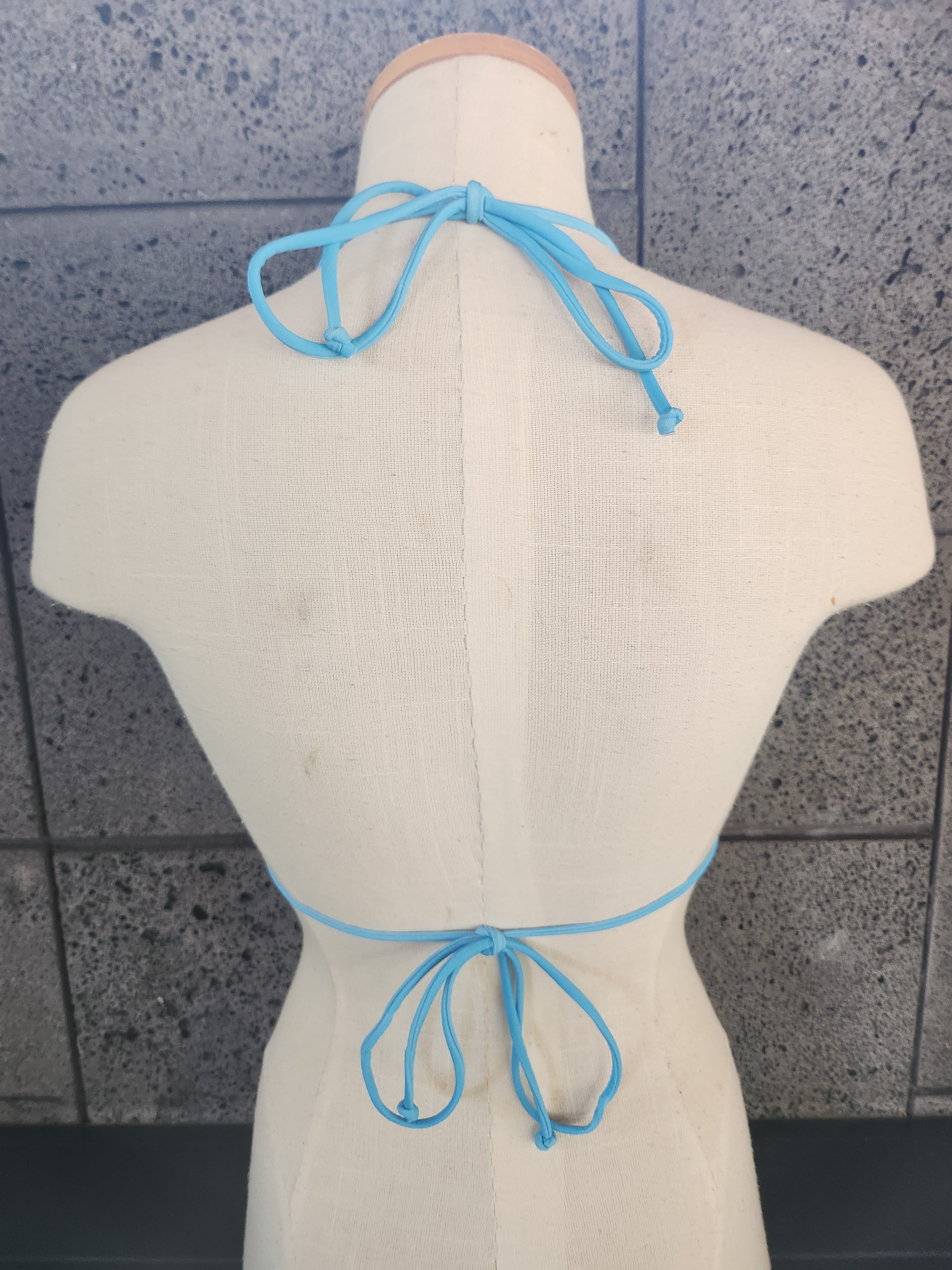 Loco Boutique Isle Sliding Triangle