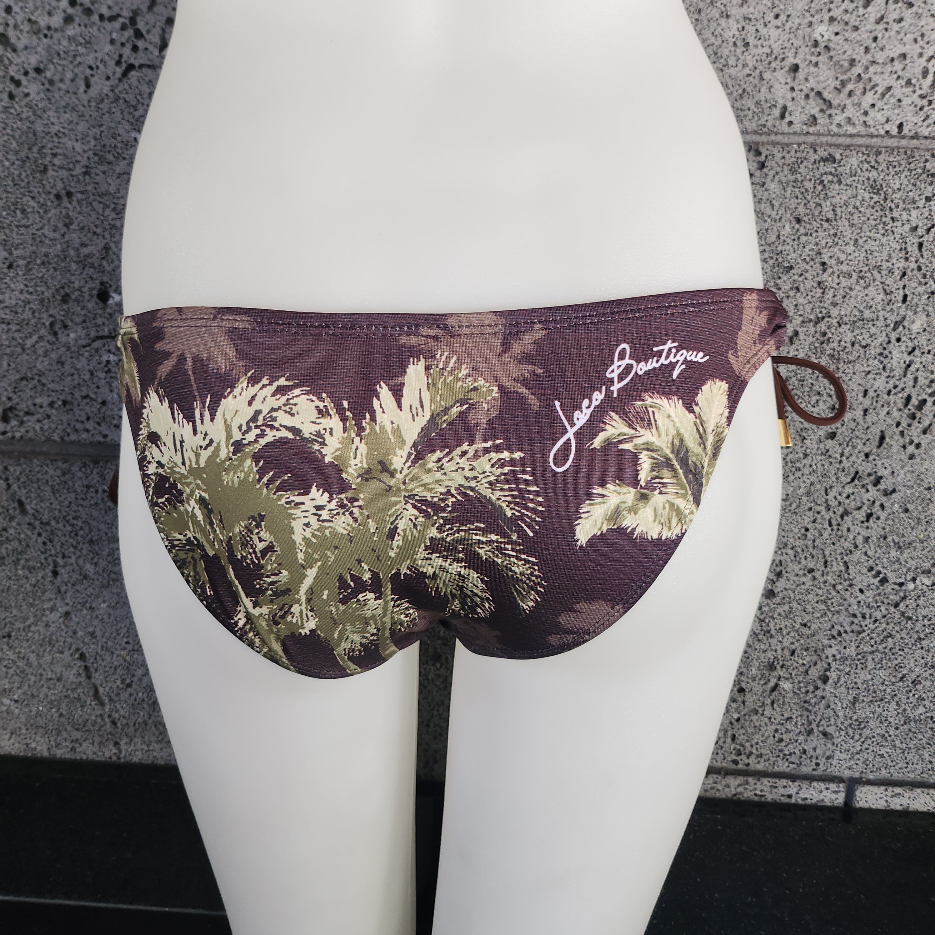 Loco Boutique Isle Keyhole Gather