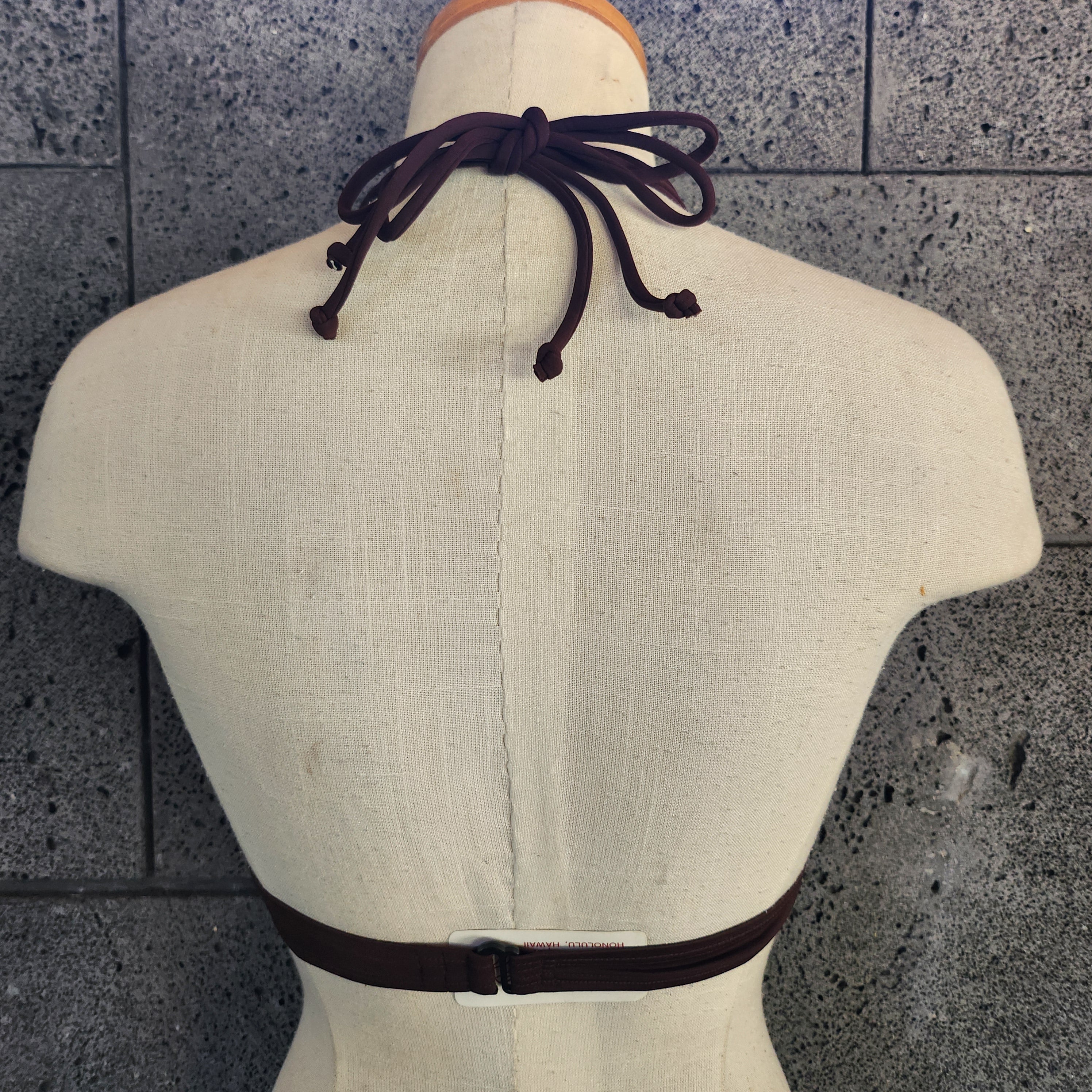 Burlap Keyhole Front Banded Chest - Loco Boutique