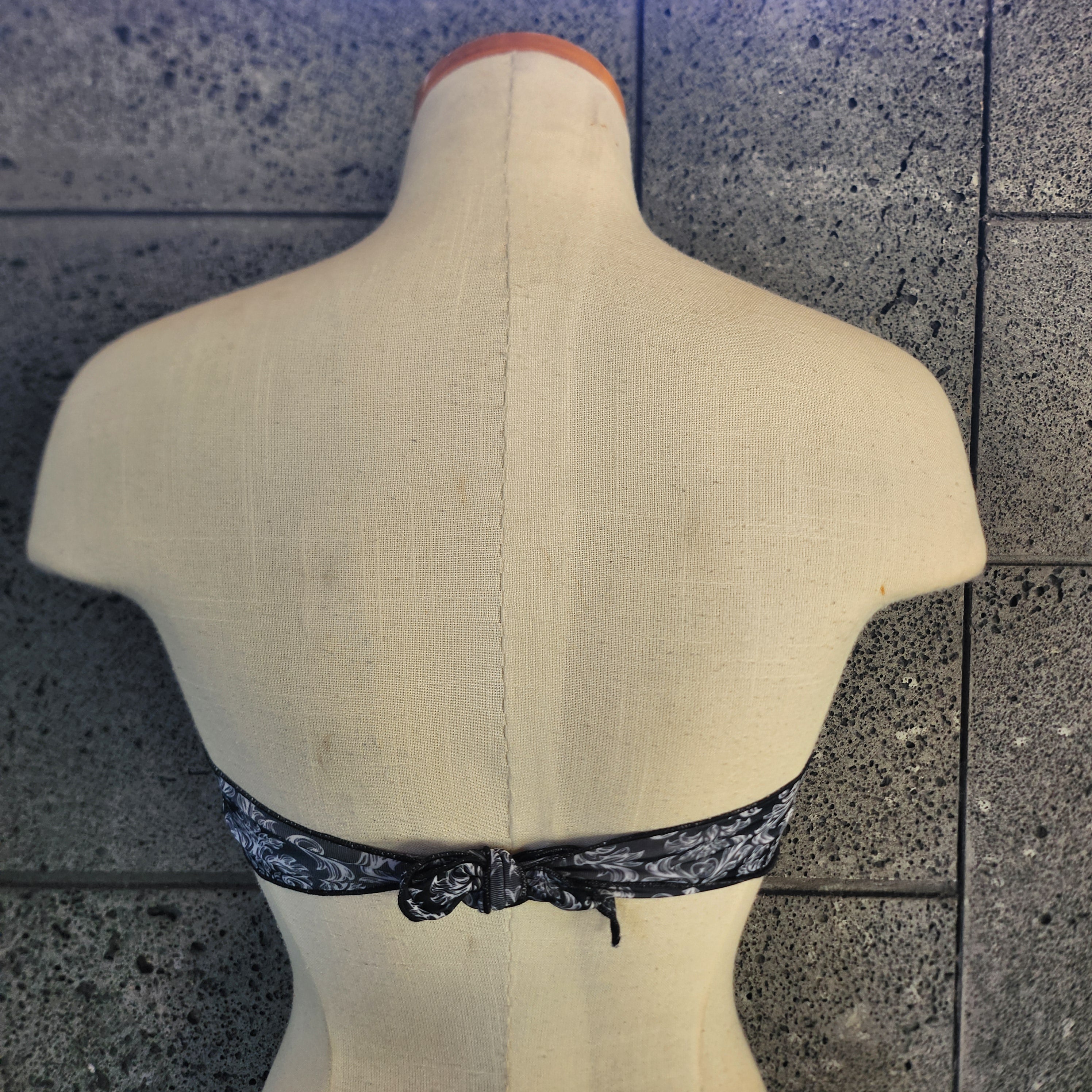 Loco Boutique Damask Scrunch Front Bandeau