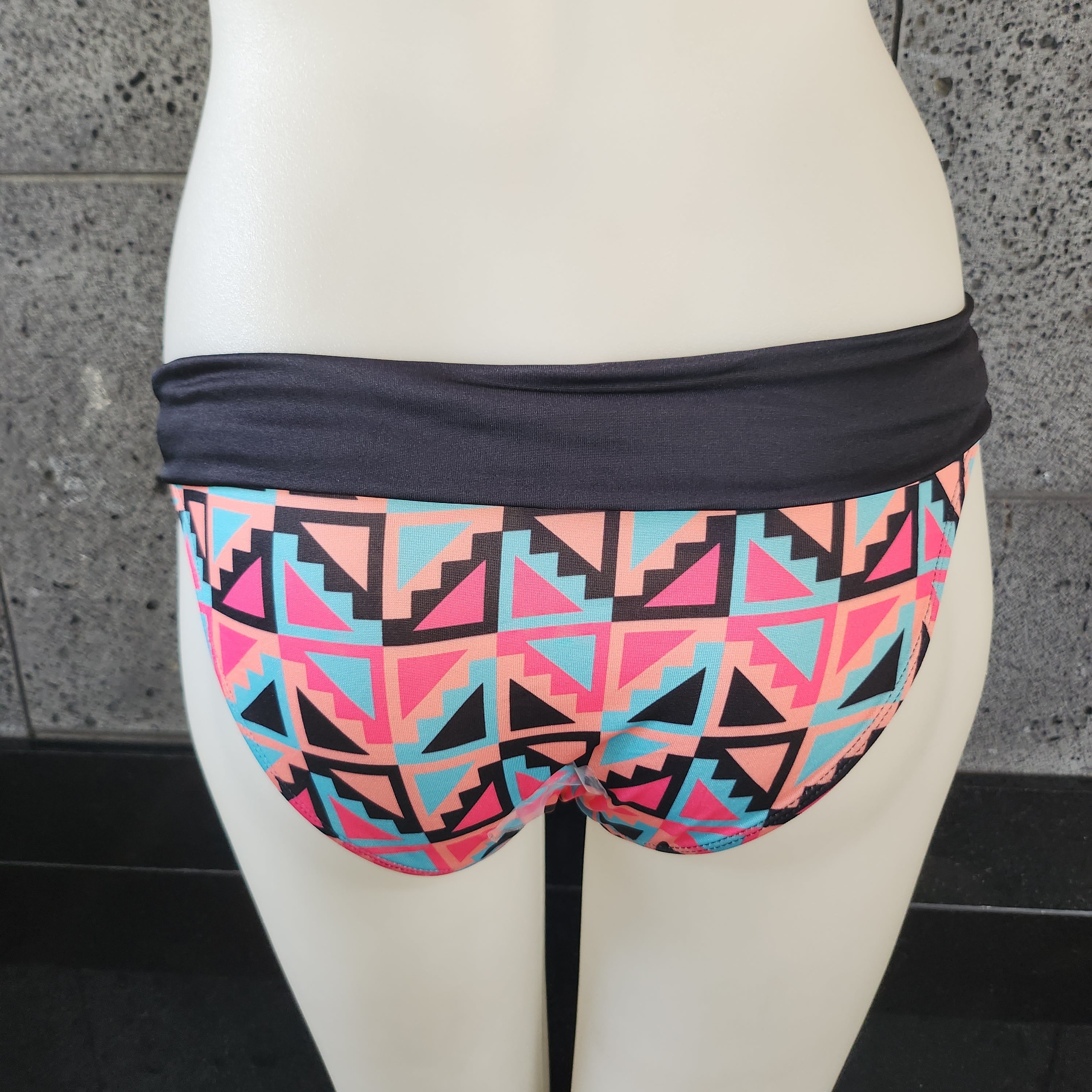 Loco Boutique Step Geo Folded Over