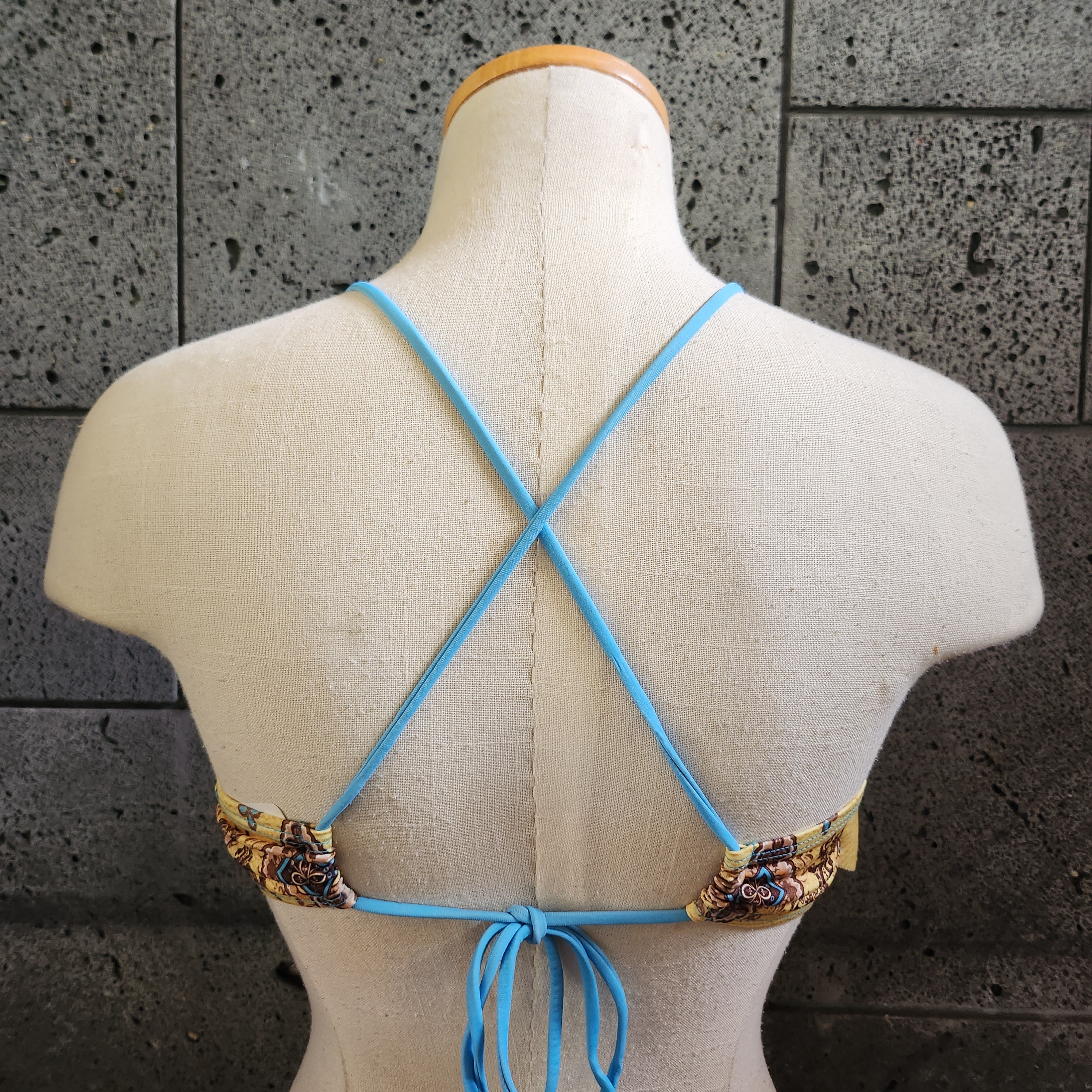 Crest Flounce Crop Top - Loco Boutique