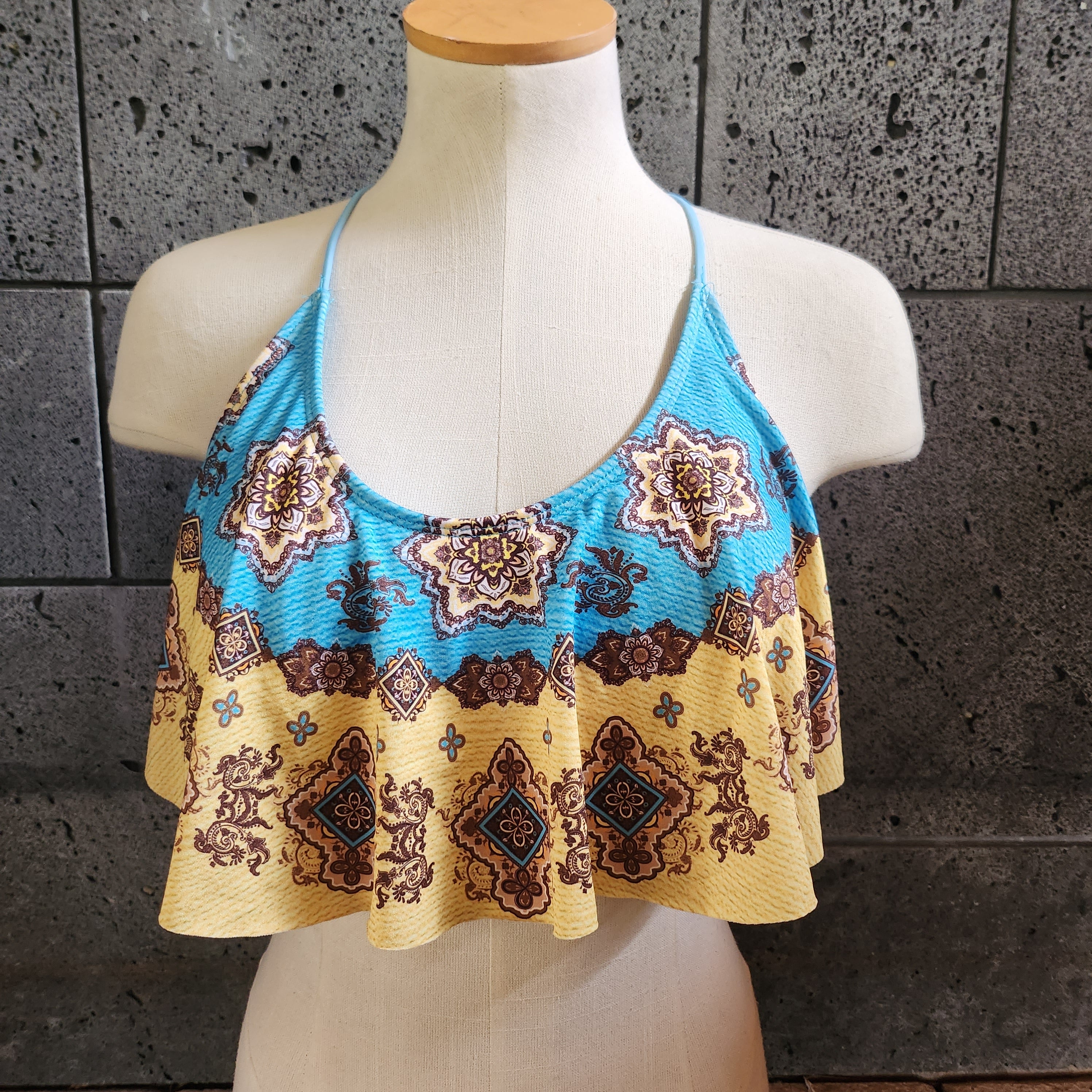 Loco Boutique Crest Flounce Crop Top