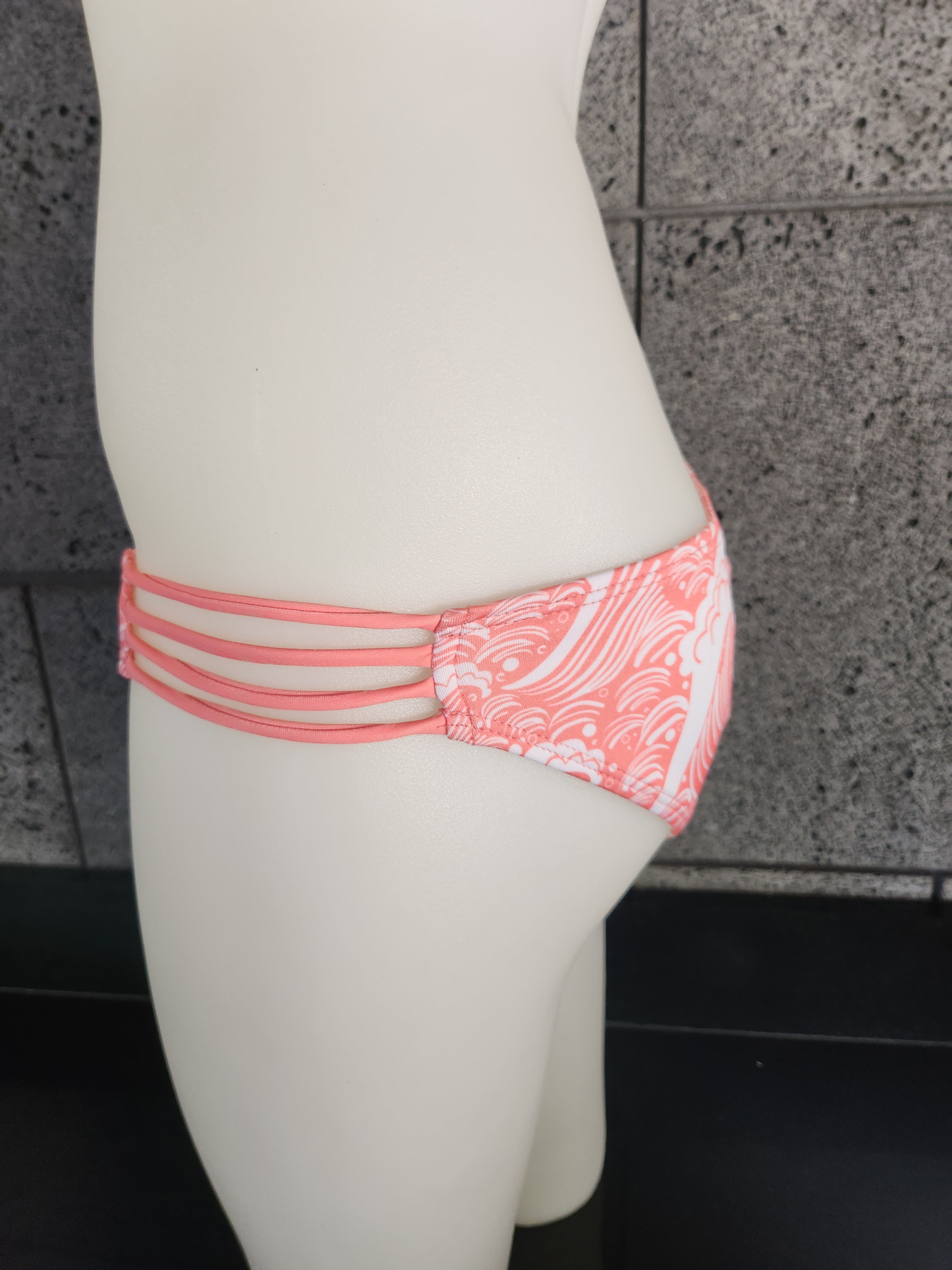 Loco Boutique Wave Garden Strappy Spaghetti Sides