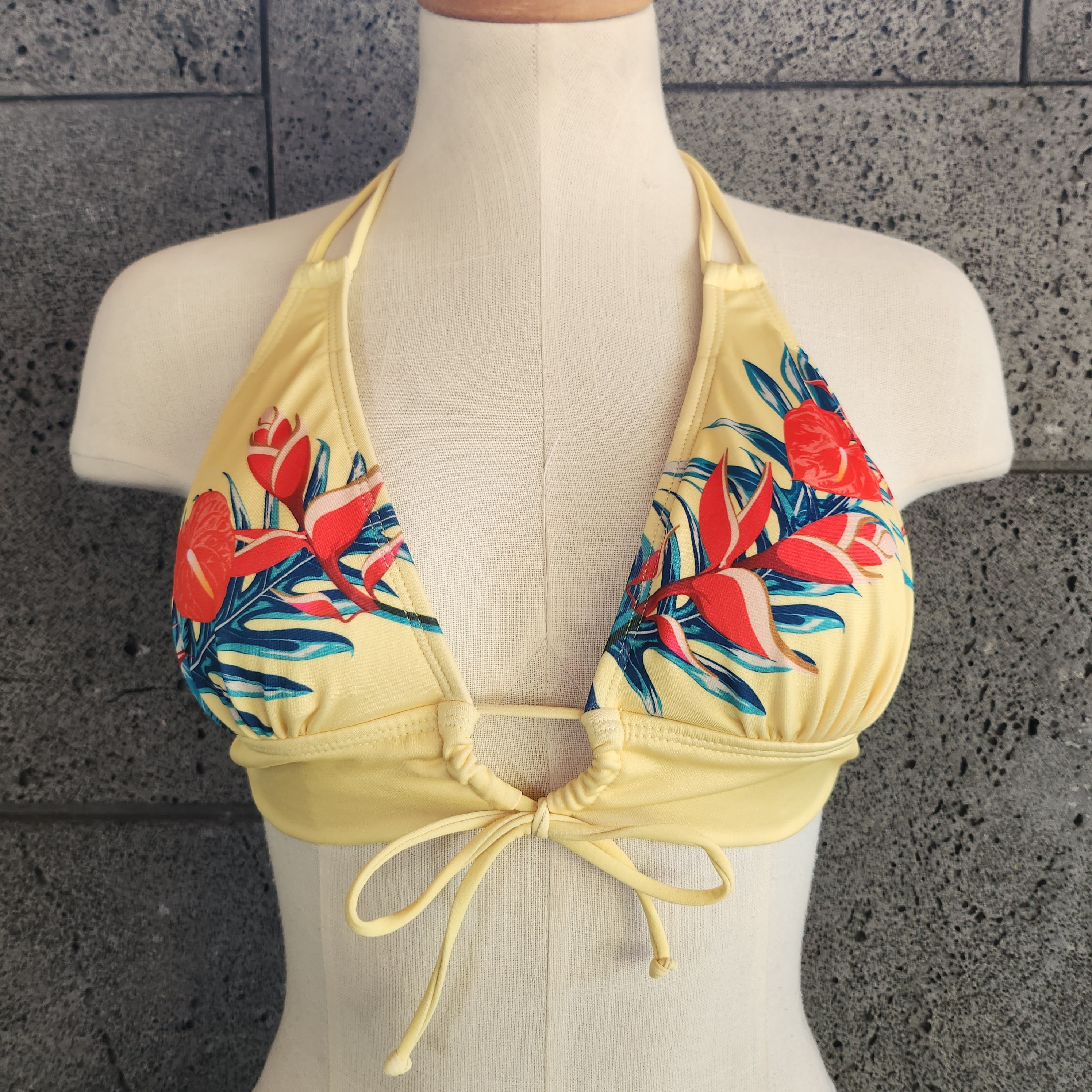 Loco Boutique Retro Hawaii Keyhole Front Banded Chest Bikini Top