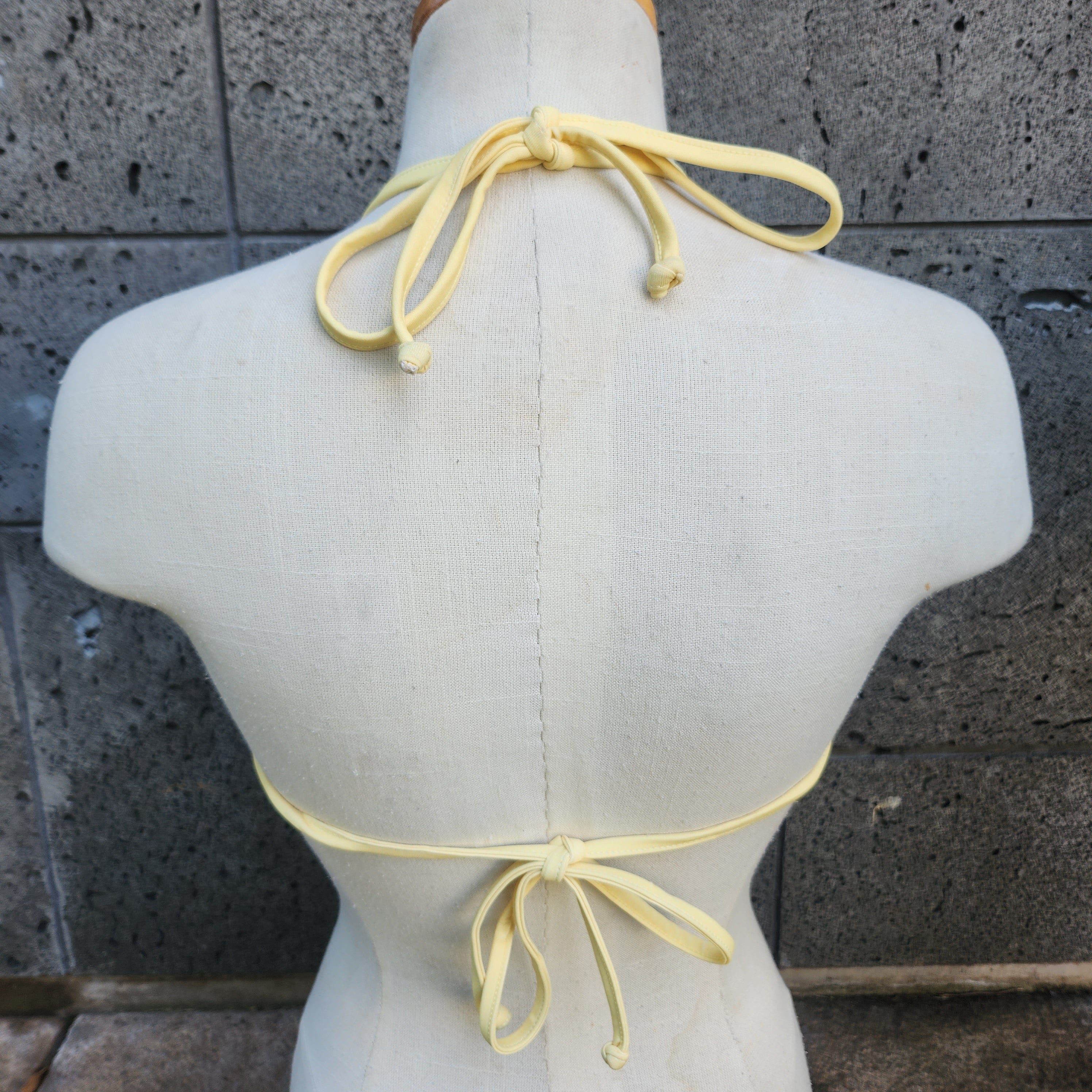 Loco Boutique Retro Hawaii Tie Back Underwire Bikini Top