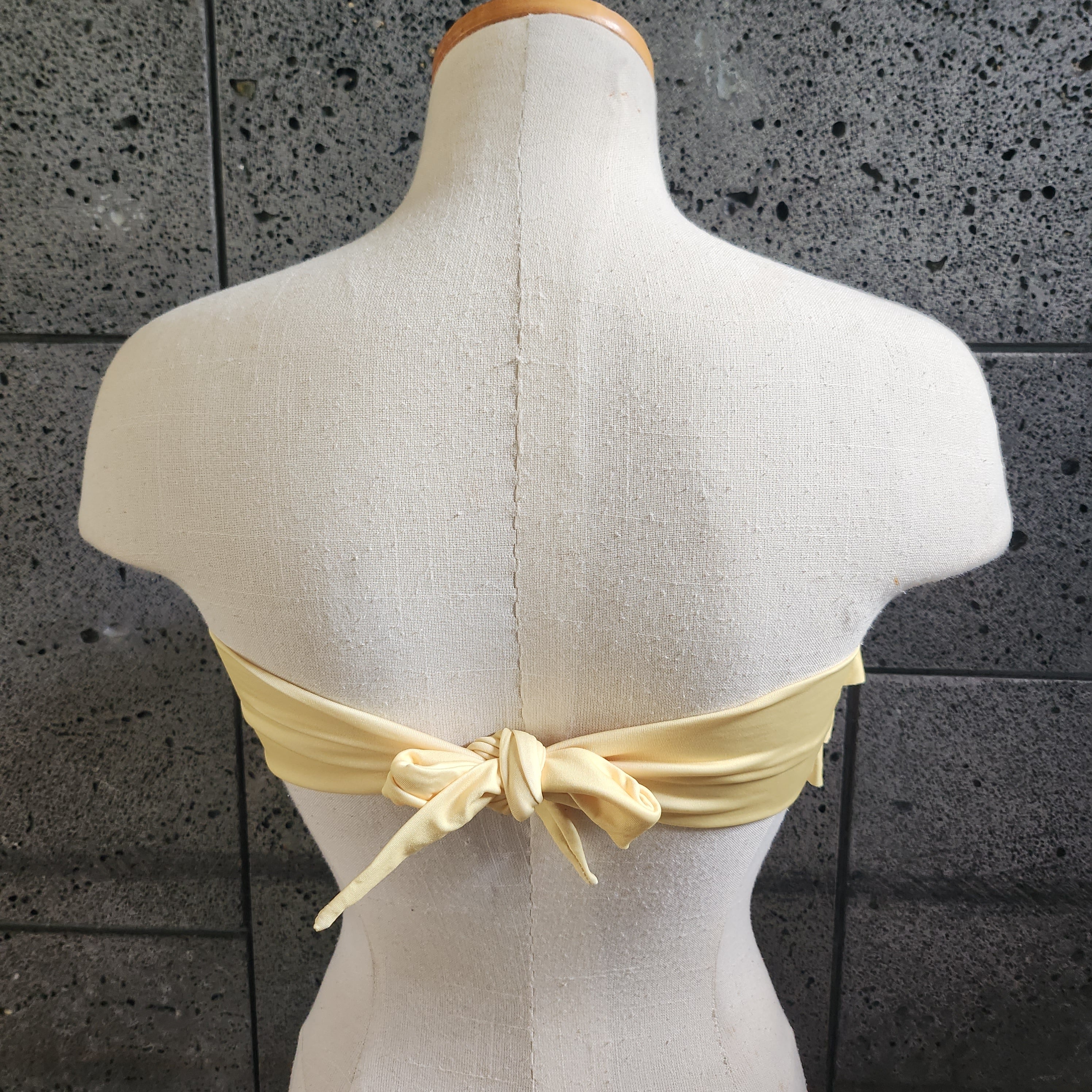 Loco Boutique Retro Hawaii 3-Tier Flounce Bandeau Bikini Top