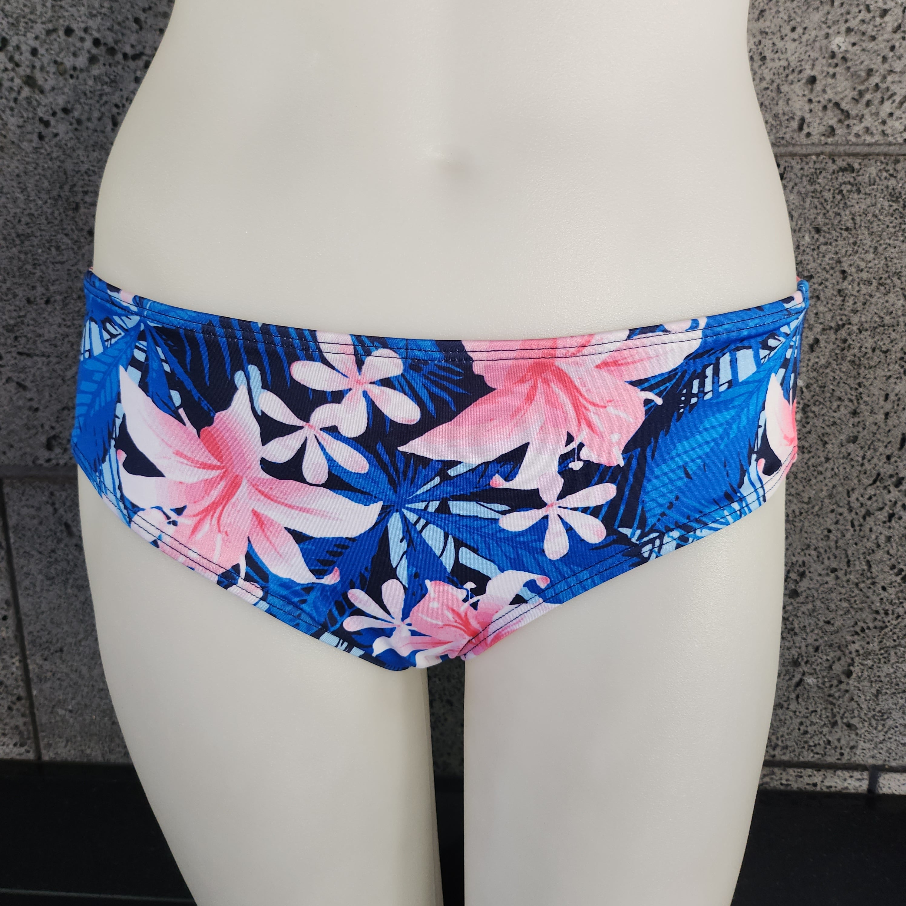 Loco Boutique Casablanca 3-inch Sides