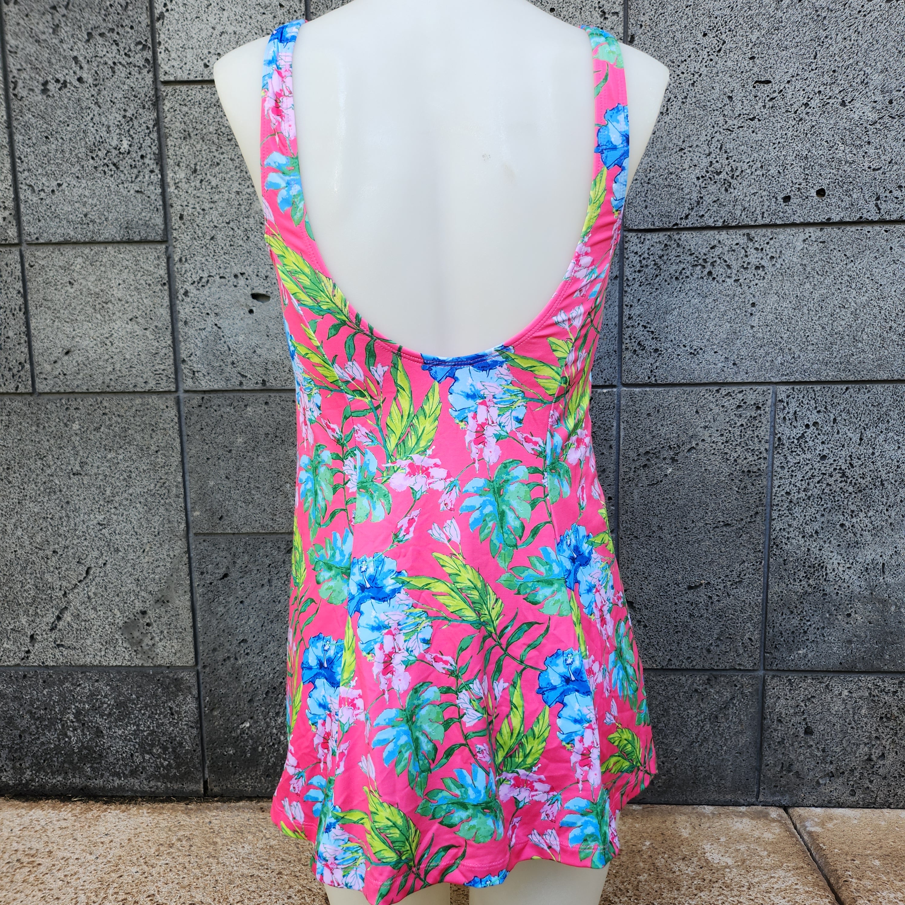 Vestido de baño con costura princesa en color agua de Loco Boutique