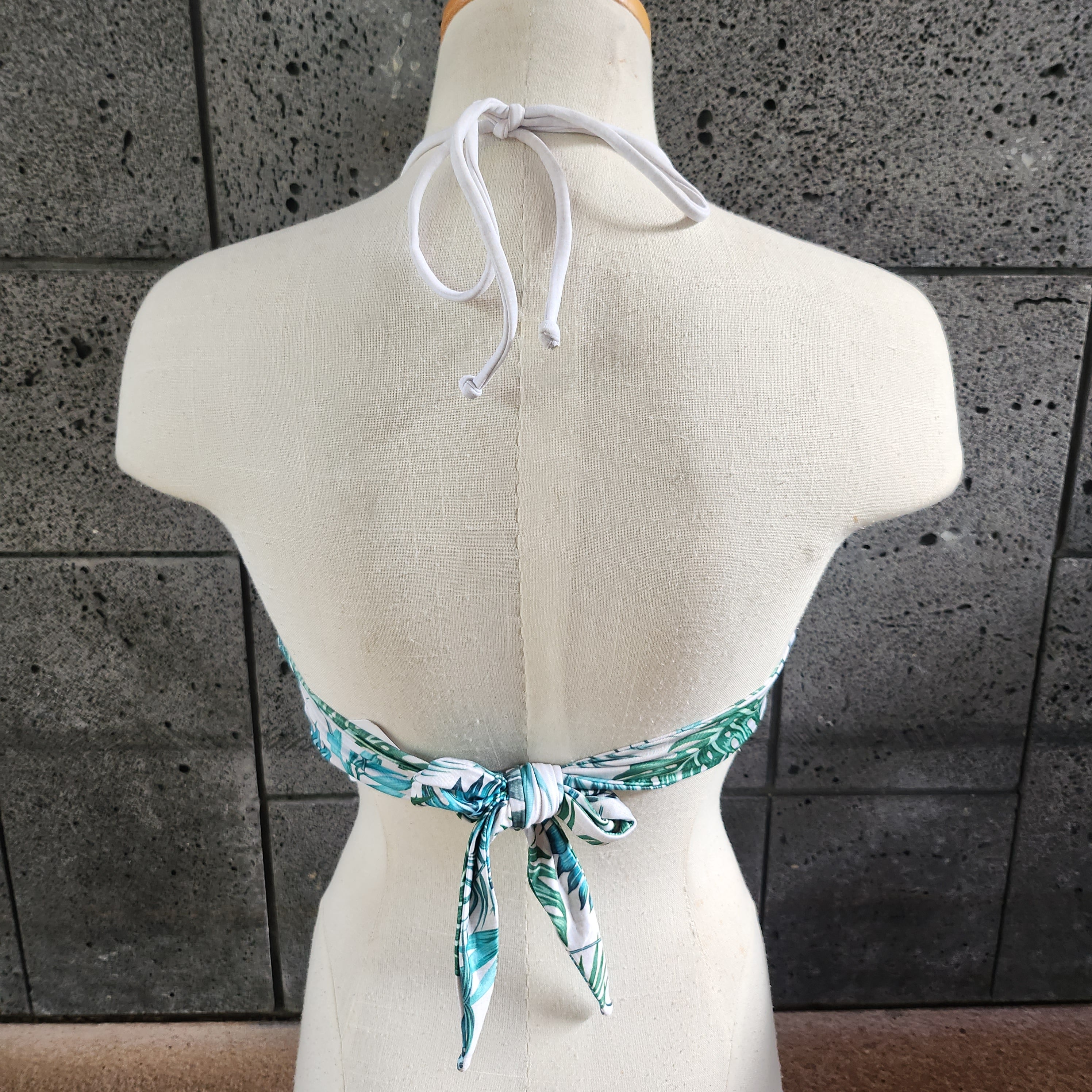 Palm Leaves Halter Crop Top - Loco Boutique