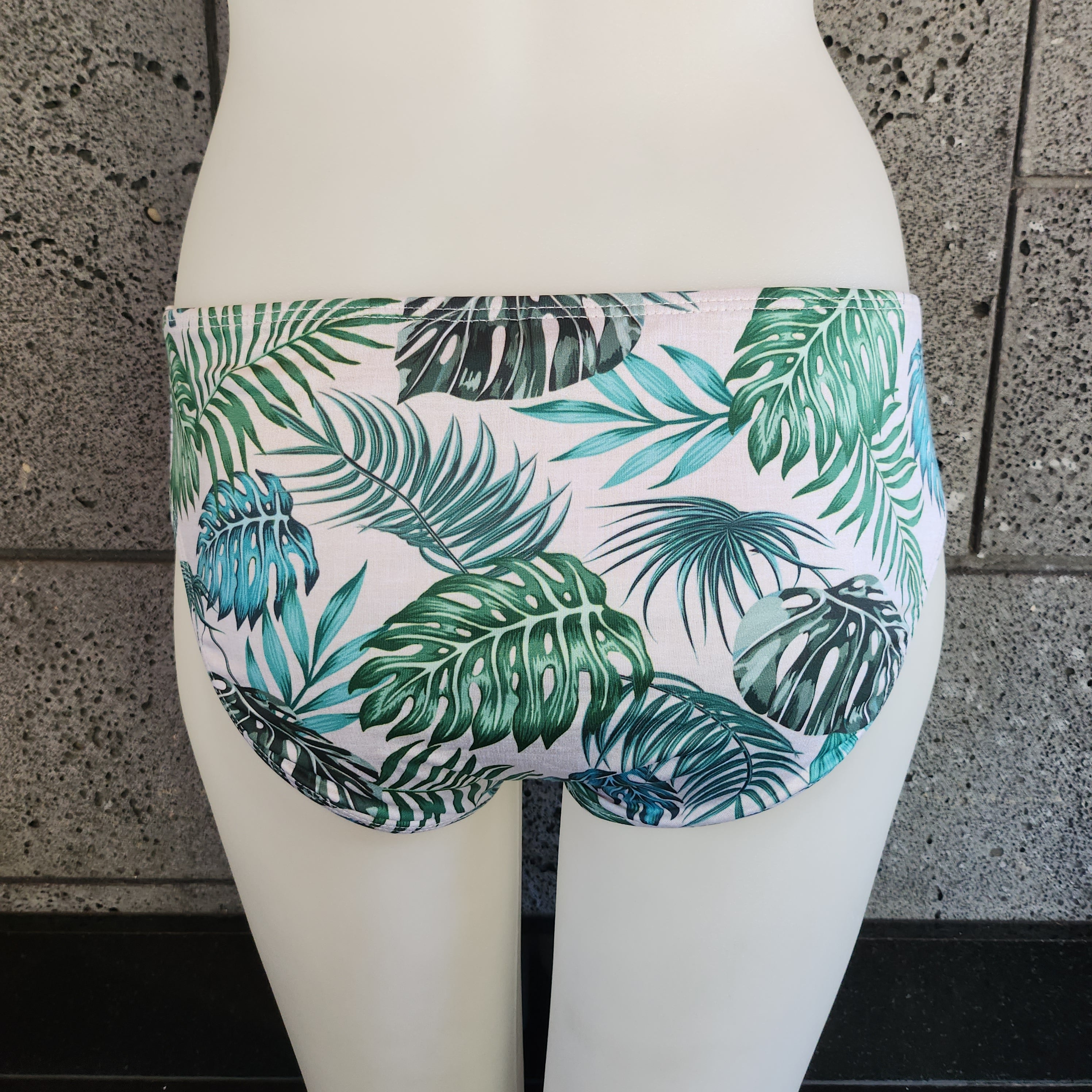 Loco Boutique Palm Leaves 3-inch Sides