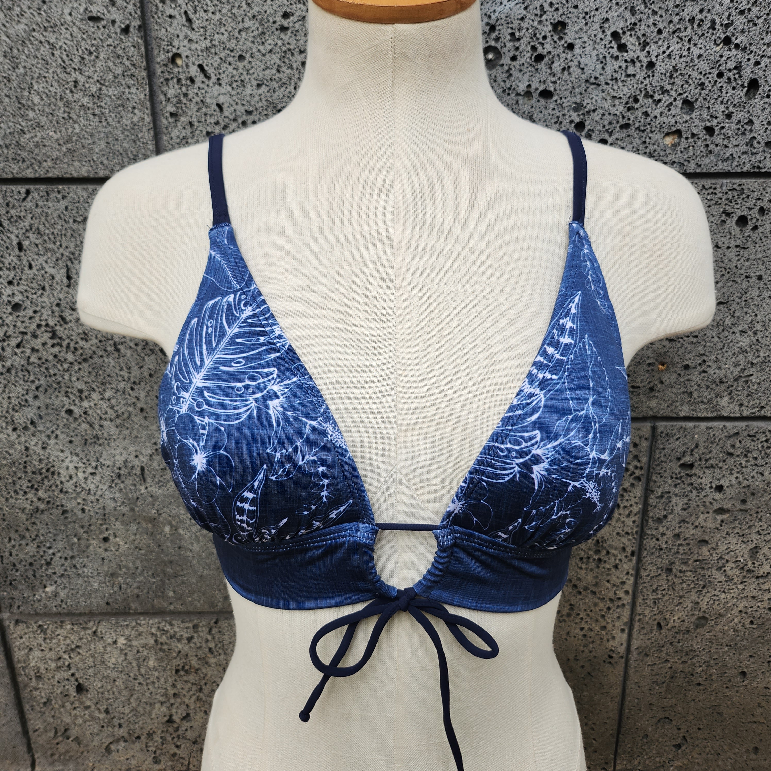 Loco Boutique Keyhole Front Banded Chest