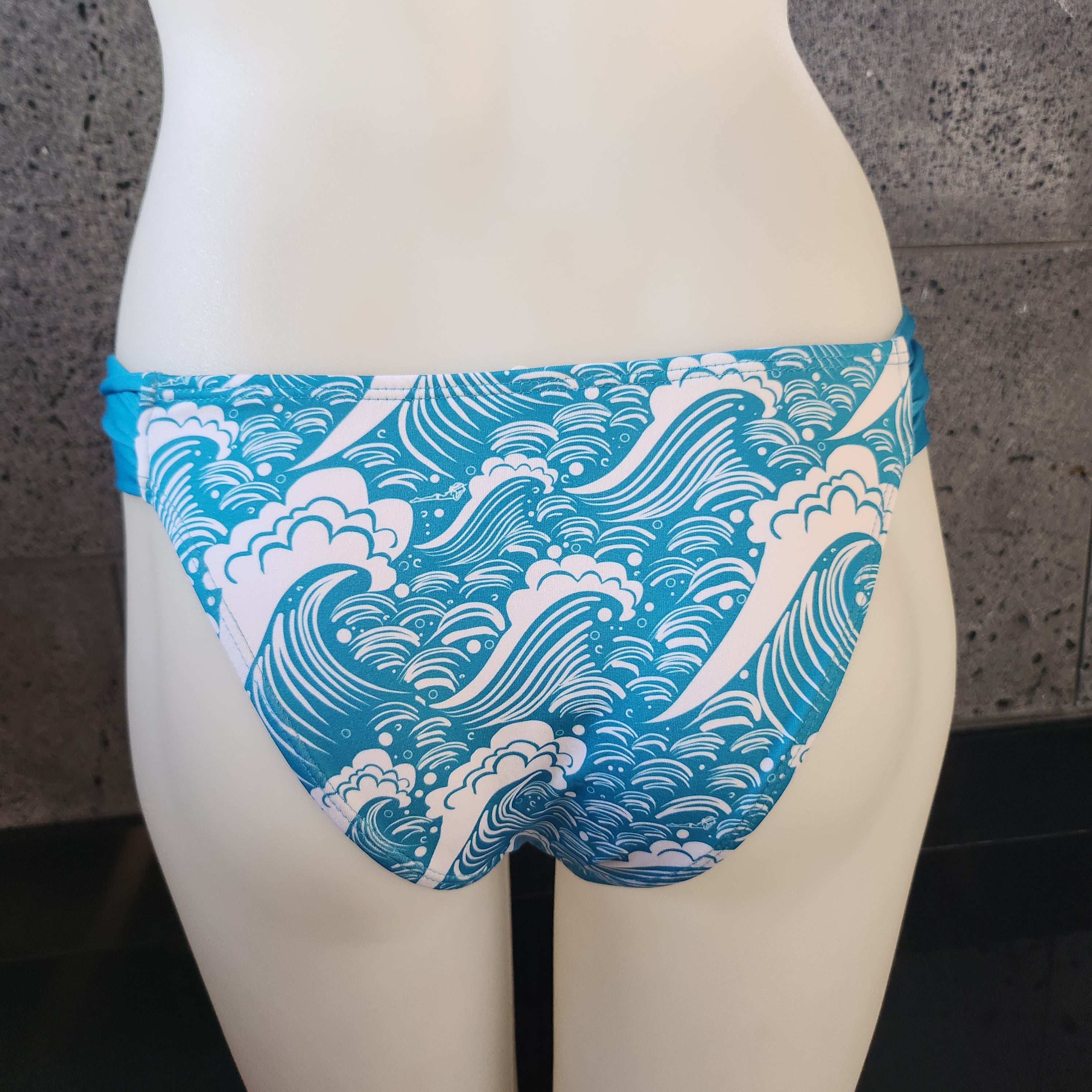 Loco Boutique Wave Garden Banded Sides