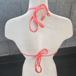 Daisy Sliding Triangle Top