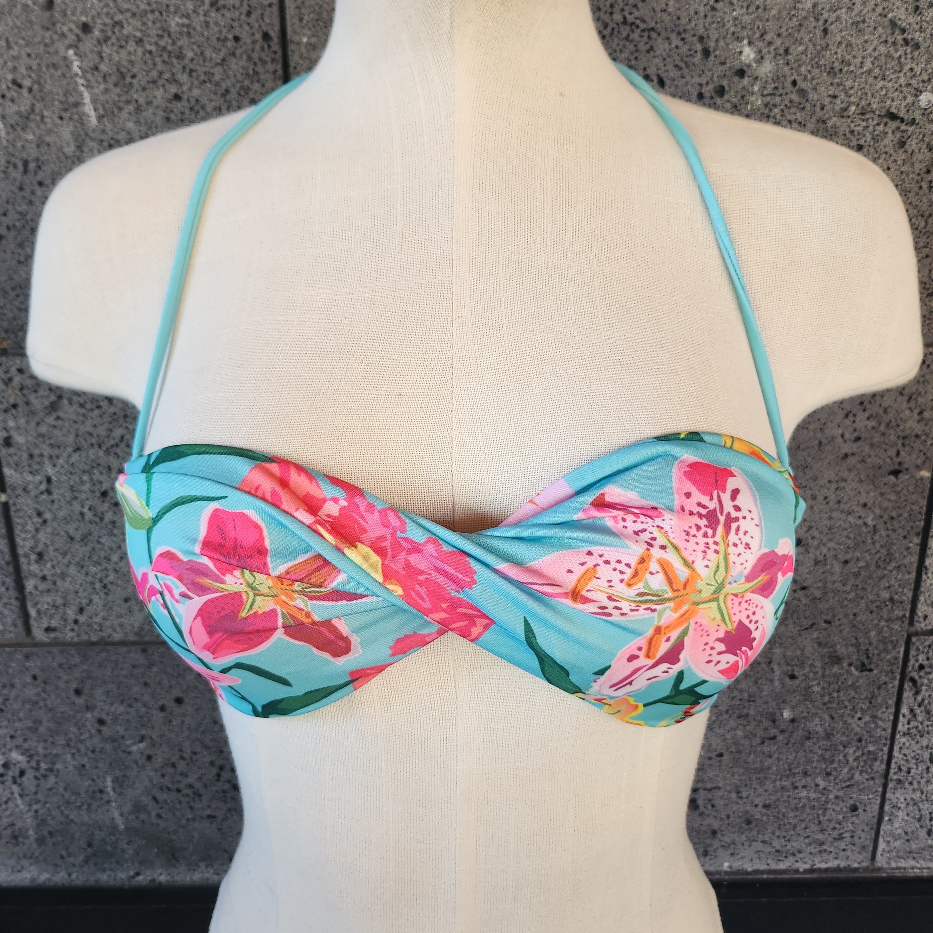 Loco Boutique Woman's Tropical Orchid Twisted Bandeau Bikini Top