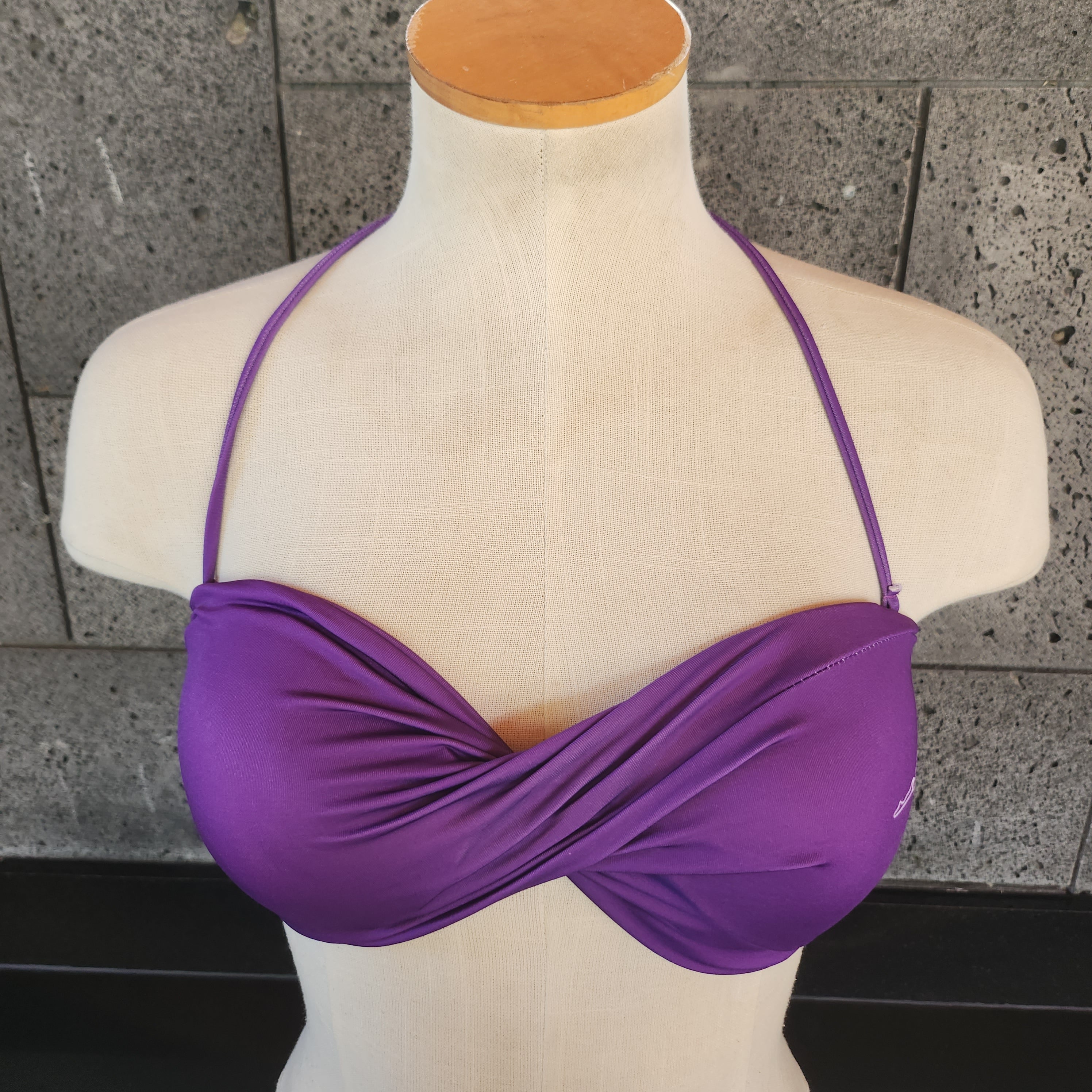 Loco Boutique Solid Logo Twisted Bandeau