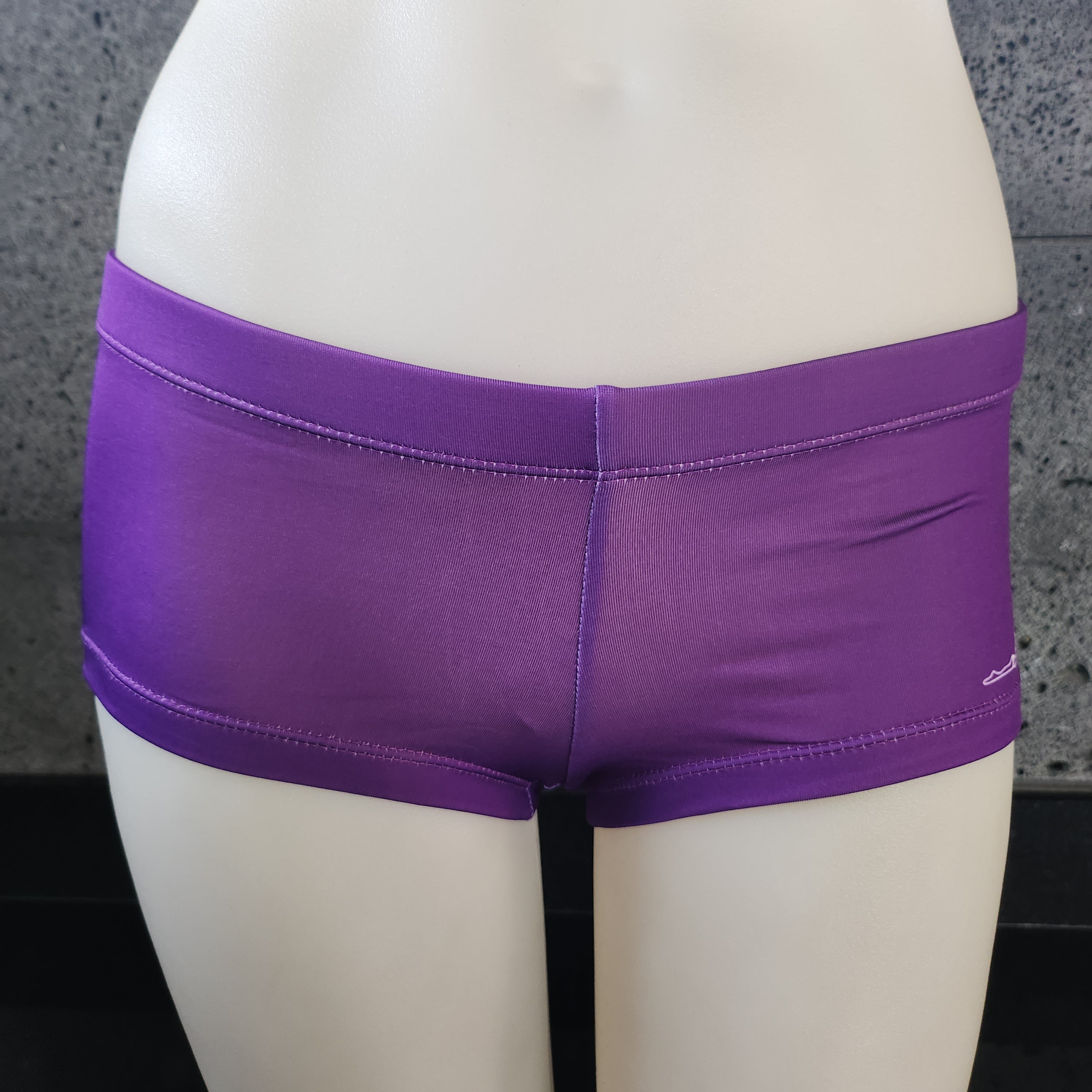 Loco Boutique Solid Logo Boy Shorts